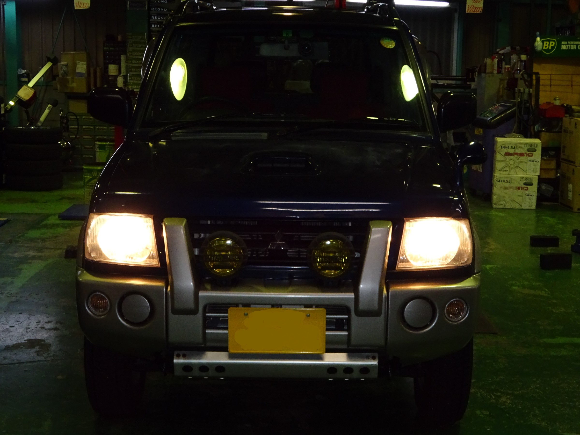 この時期明るいヘッドライトは重宝します 三菱 パジェロミニ Hid Led その他電装系 Hid Led その他電装系 Hidシステム取付 Staff日記 コクピット さつま貝塚 車のカスタマイズにかかわるスタッフより