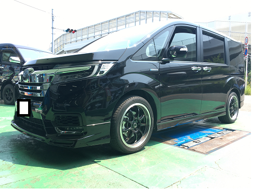 現行ステップワゴンに車高調取付 ホンダ ステップワゴン 足まわり サスペンション ブレーキ 足まわり サスペンション ブレーキ サスペンションパーツ関連取付 スタッフ日記 コクピット コジマ 車のカスタマイズにかかわるスタッフより