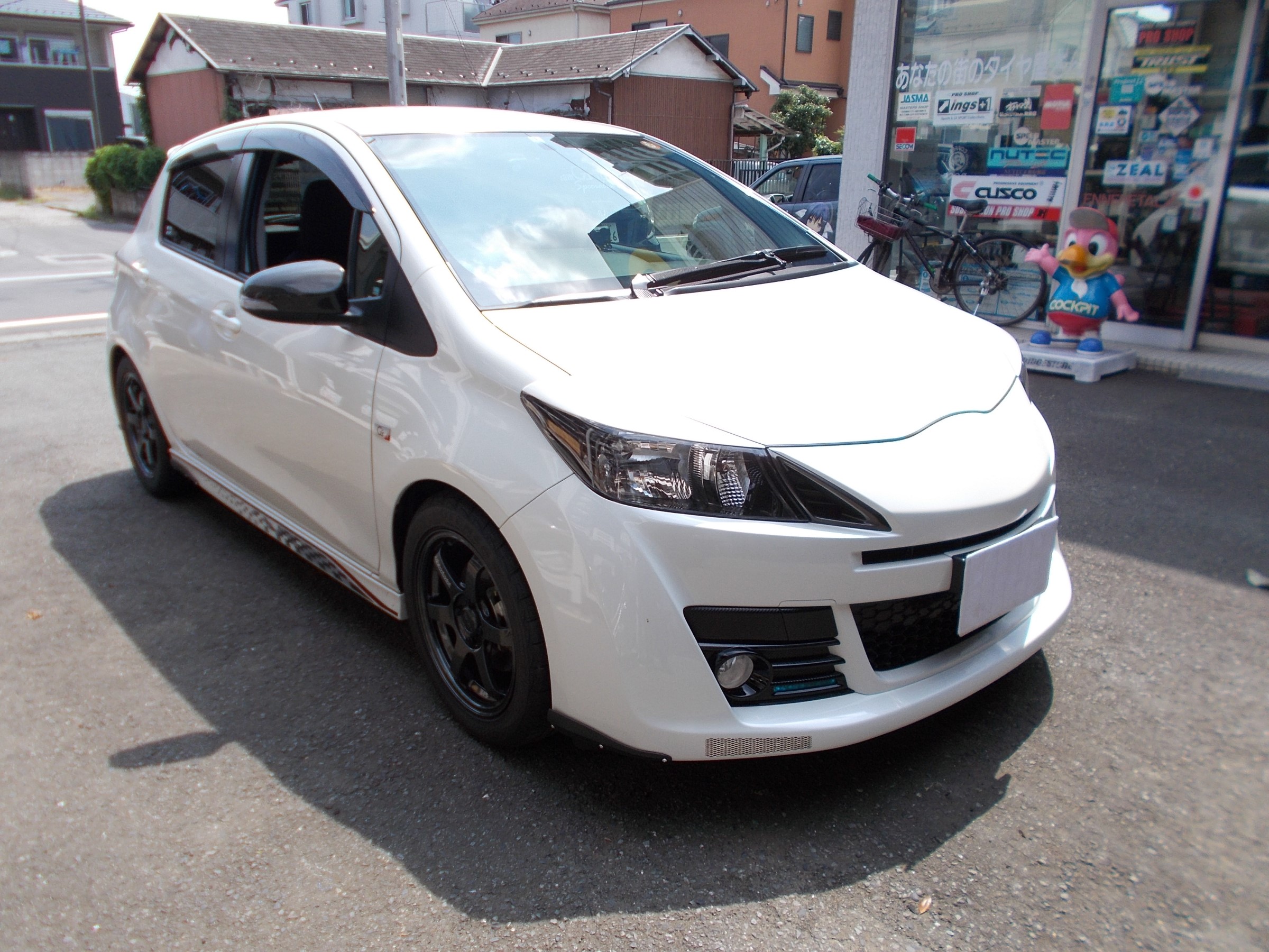 NCP91 ヴィッツ ARROWZ製 車高調 NCP131 NHP10-