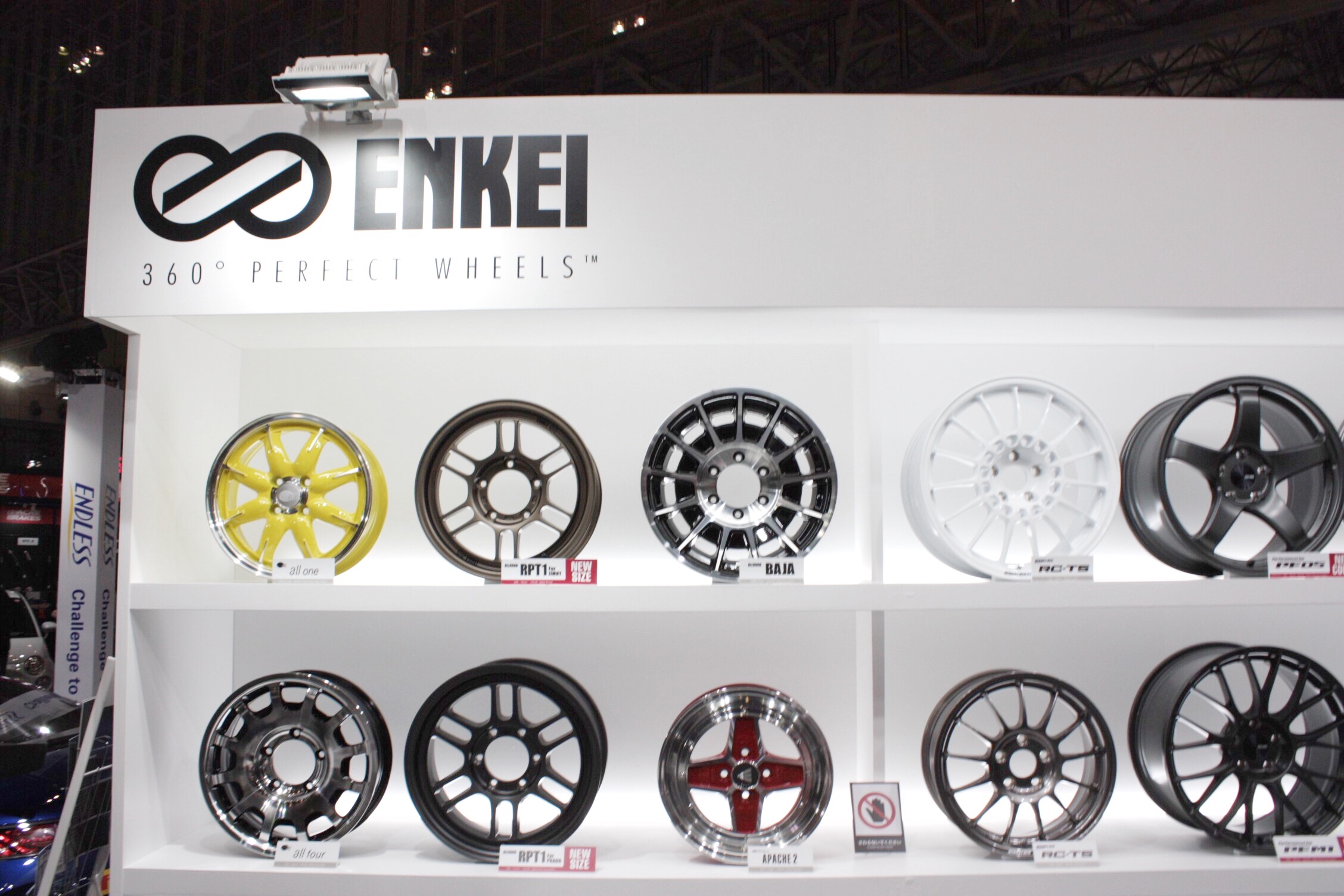 ことい様用　ロク 行ってきました 東京オートサロン2020！エンケイ&エンドレス編 | 店長