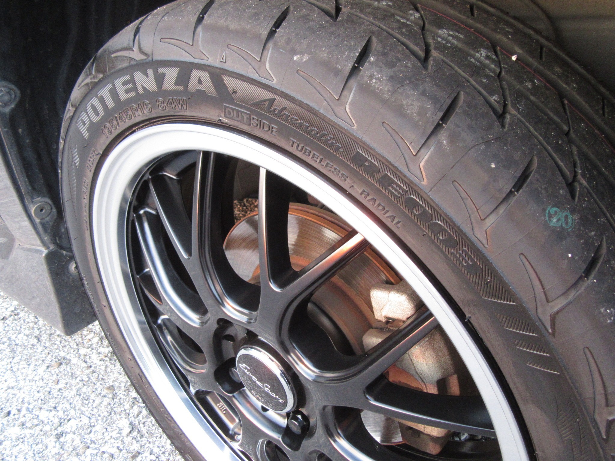 SALE／70%OFF】 送料無料 ブリジストン 夏 サマータイヤ BRIDGESTONE