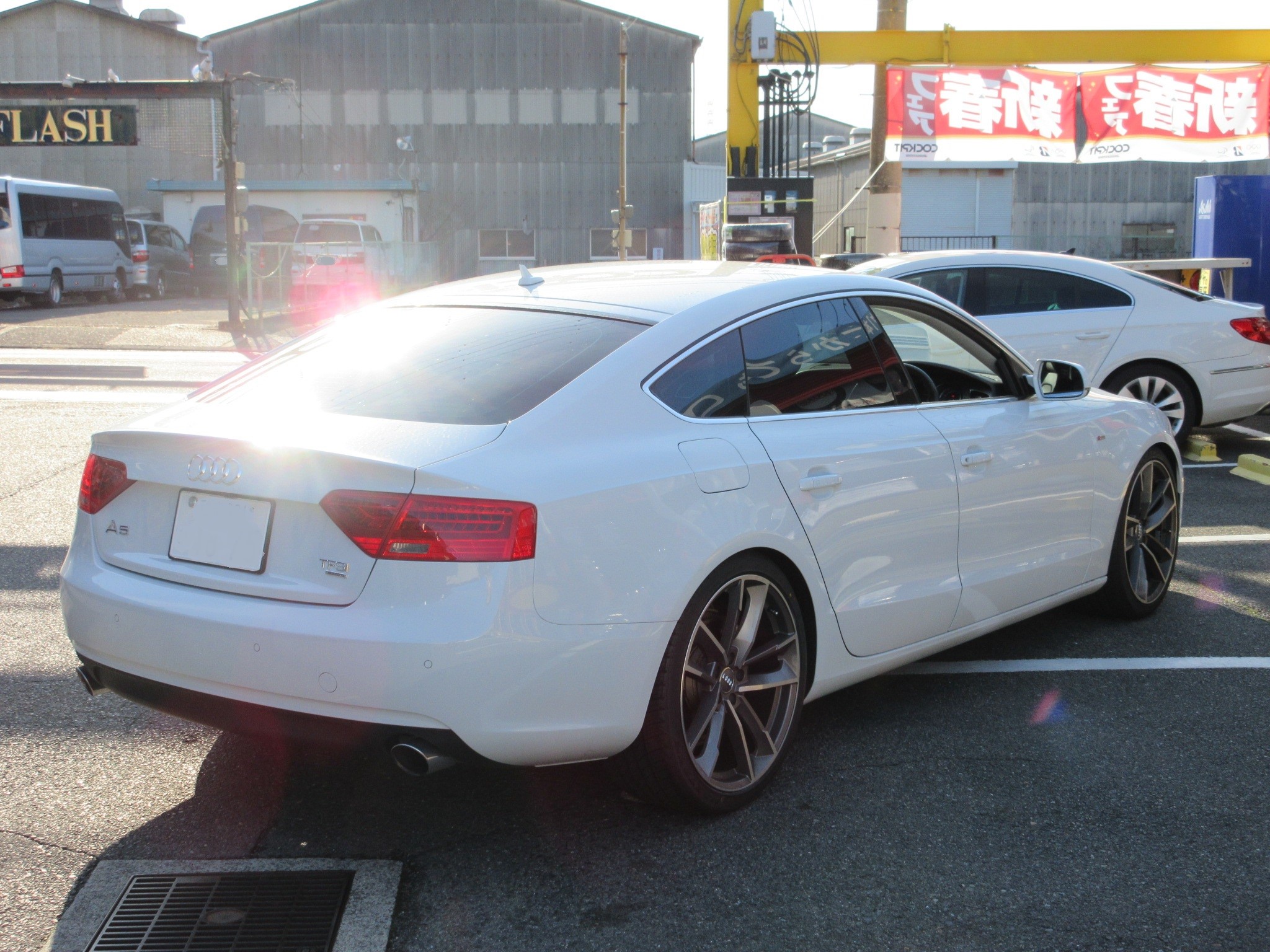 アウディA5スポーツバックにダウンサス取り付け | アウディ A5 足