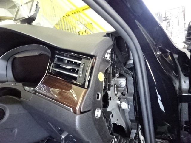 パサートに前後ドラレコ フォルクスワーゲン パサート Av カーナビ ドライブレコーダー Etc Av カーナビ ドライブレコーダー Etc ドライブレコーダー取付 スタッフ日記 コクピット さつま岸和田