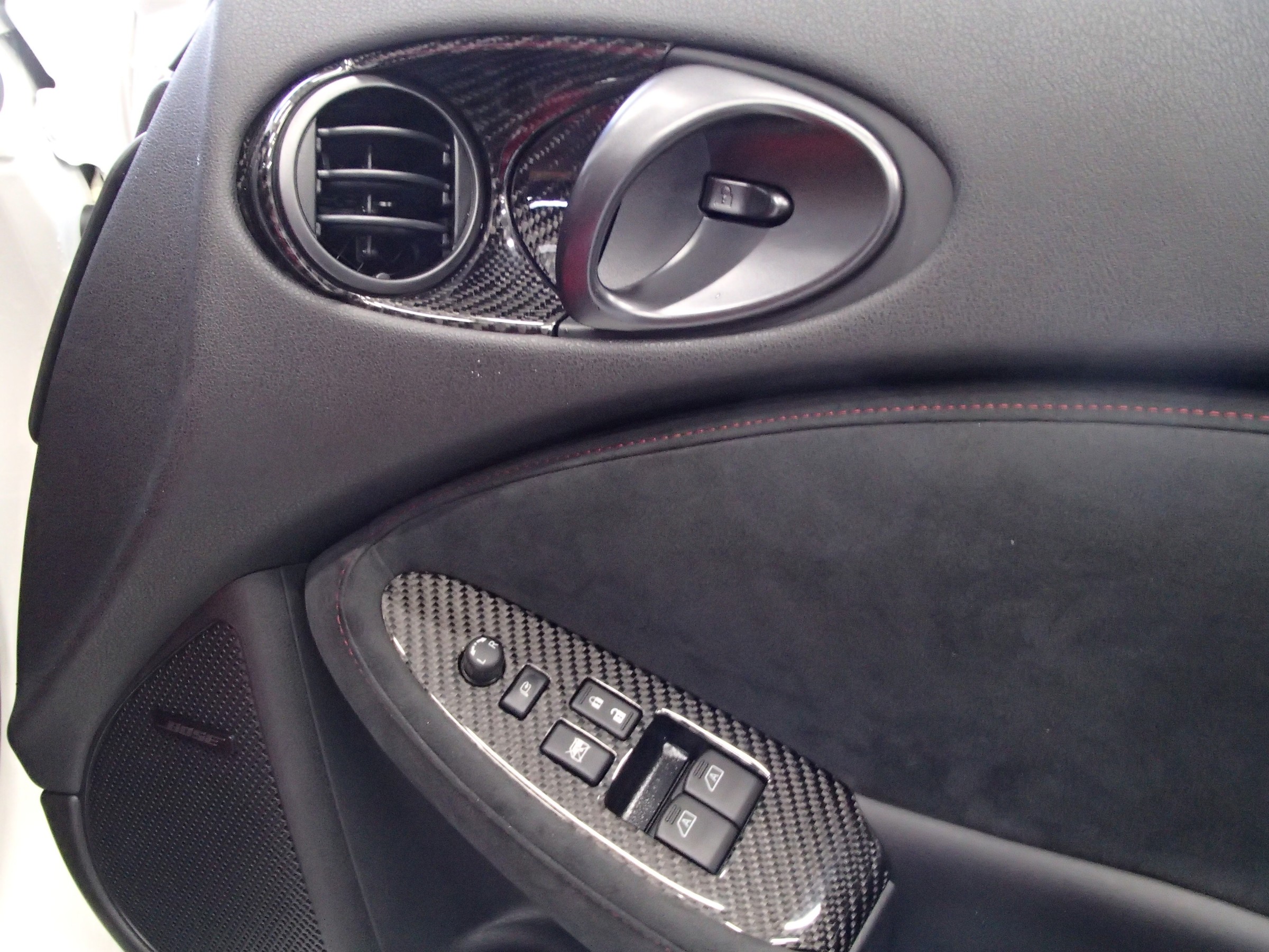 ドアウインドカーボンパネル IMPUL仕様の新型Z カーボン ドアラインニングパネル マット塗装