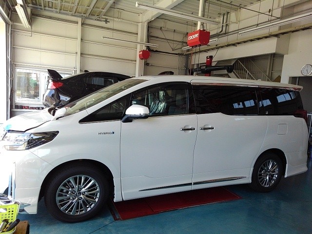 AYH30 アルファード × BILSTEIN B6 ダンパーキット | トヨタ