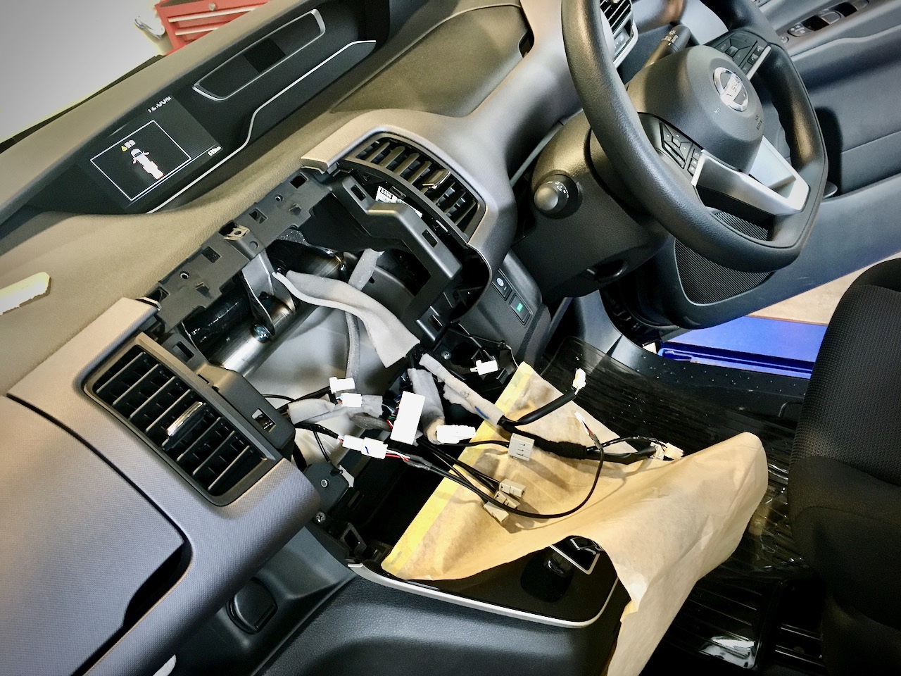 GNC27 NISSAN SERENA ✖ ALPINE 200mmコンソール 7型ワイドVGA GNC27 NISSAN SERENA ✖ ALPINE 200mmコンソール 7型ワイドVGA