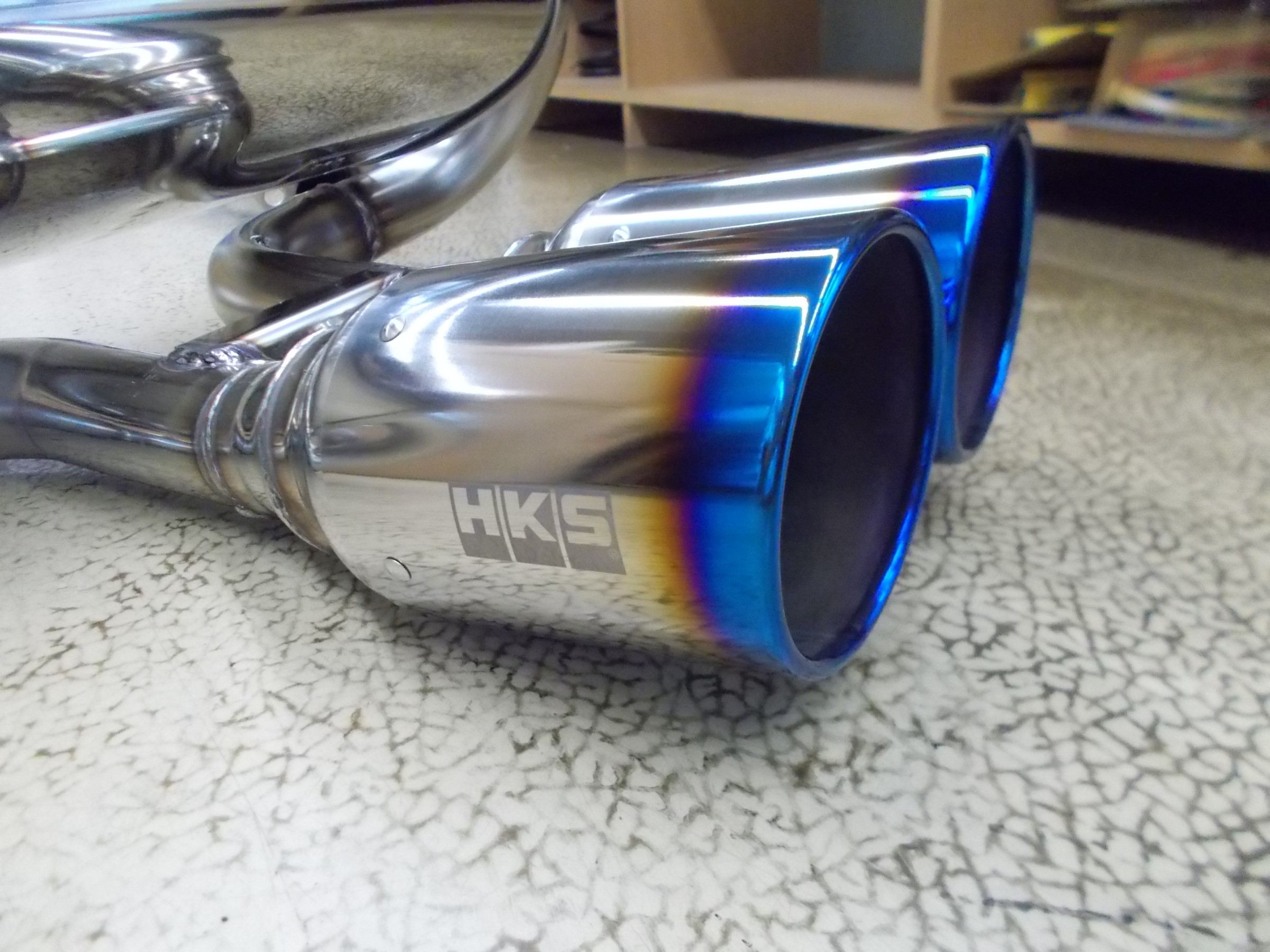 ゆ*ち様 カローラスポーツマフラー HKS リーガマックス スポーツ 楽天市場】HKS 自動車用スポーツマフラー リーガマックス