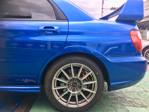 インプレッサgdbに車高調取付 スバル インプレッサwrx Sti 足まわり サスペンション ブレーキ 足まわり サスペンション ブレーキ サスペンションパーツ関連取付 スタッフ日記 コクピット コジマ 車のカスタマイズにかかわるスタッフより