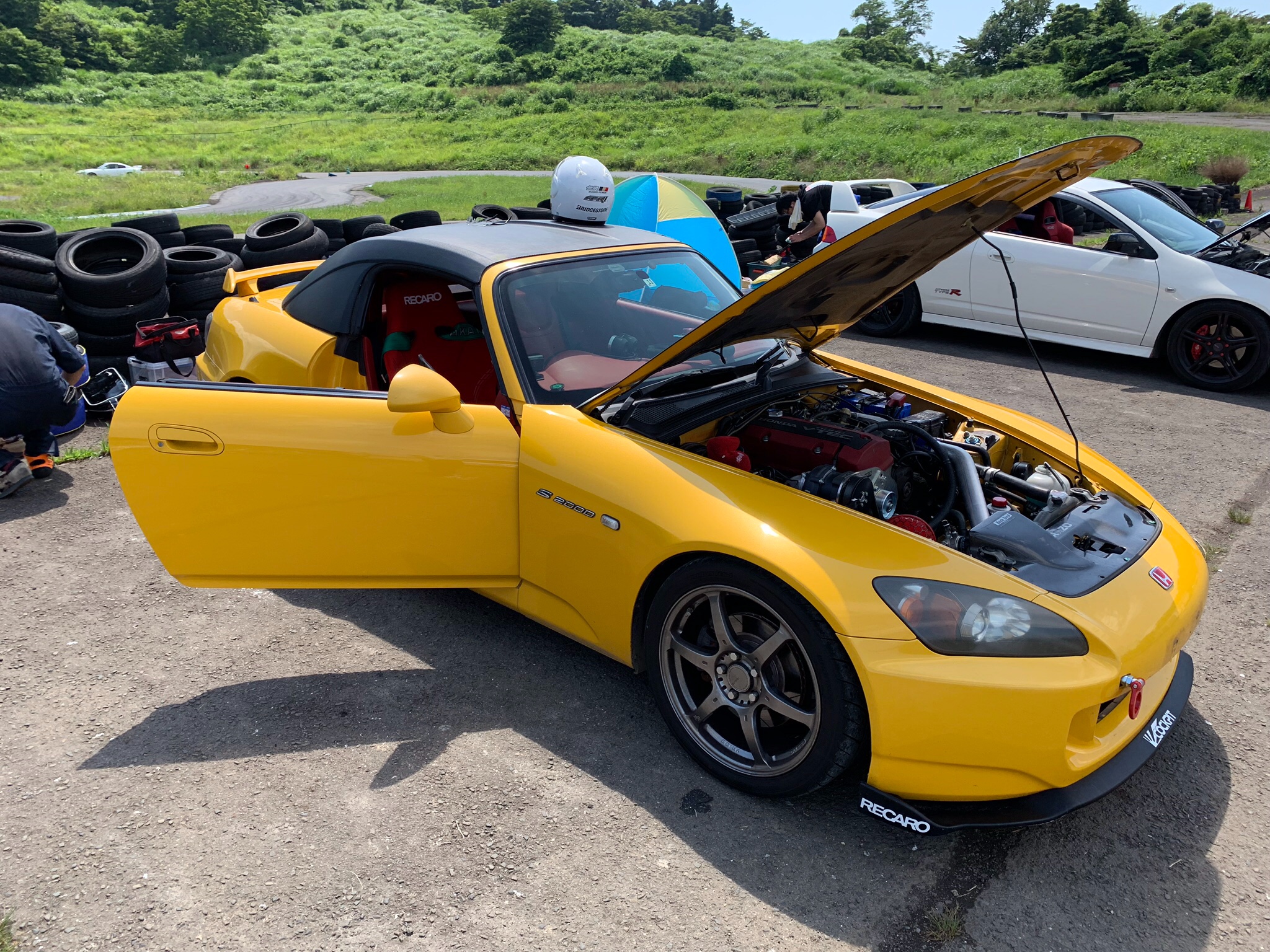 Honda S00 Ap1 Hks Gt2 Supercharger Kitその他取付 Vgsキャンセル作業 ホンダ S00 スタッフ 日記 コクピット 荒井 車のカスタマイズにかかわるスタッフより