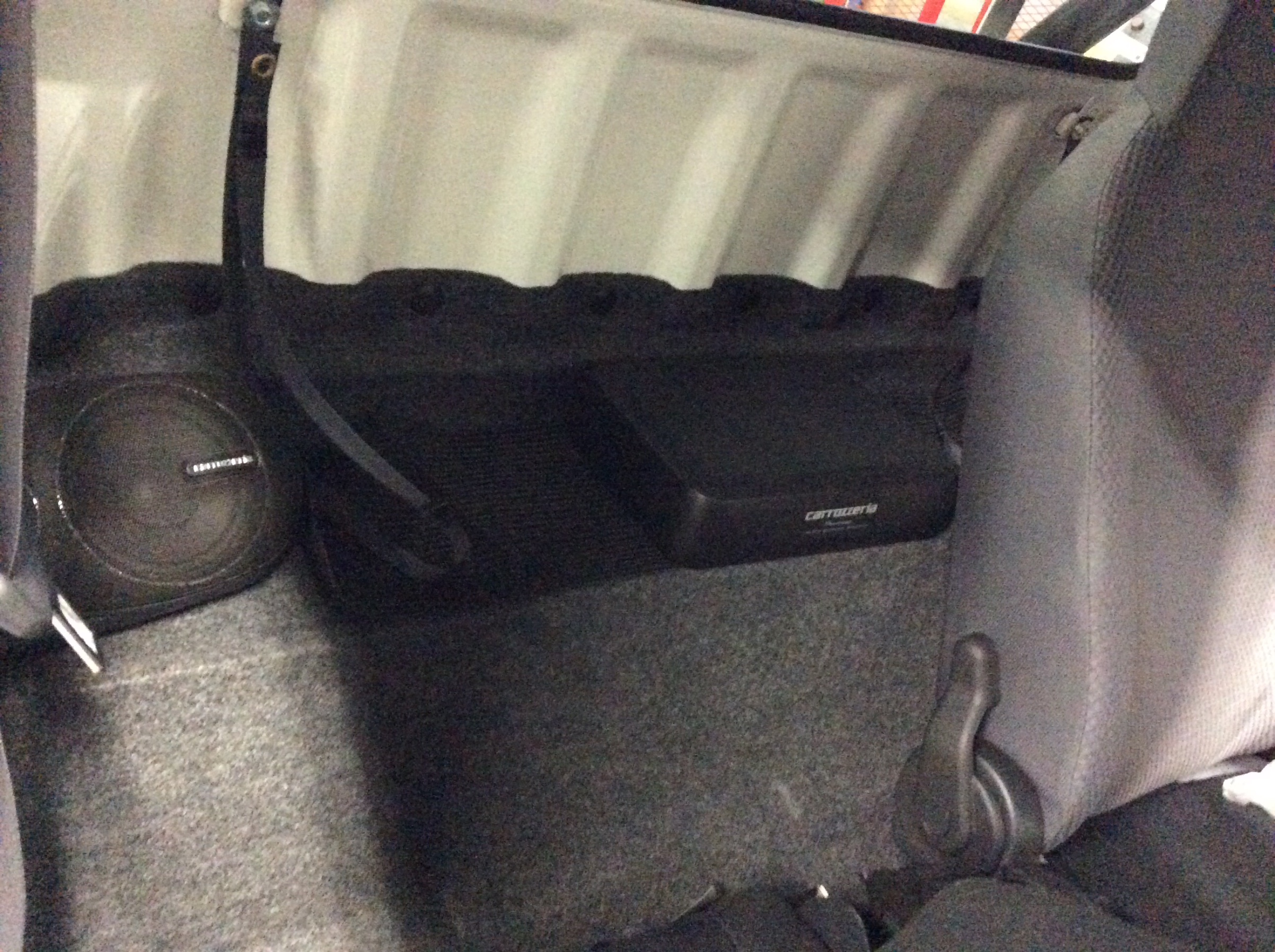 カッコいいと快適を両立させる 働くスーパー K ダイハツ ハイゼット インテリア インテリア ステアリング シート交換 スタッフ日記 コクピット モリオカ 車のカスタマイズにかかわるスタッフより