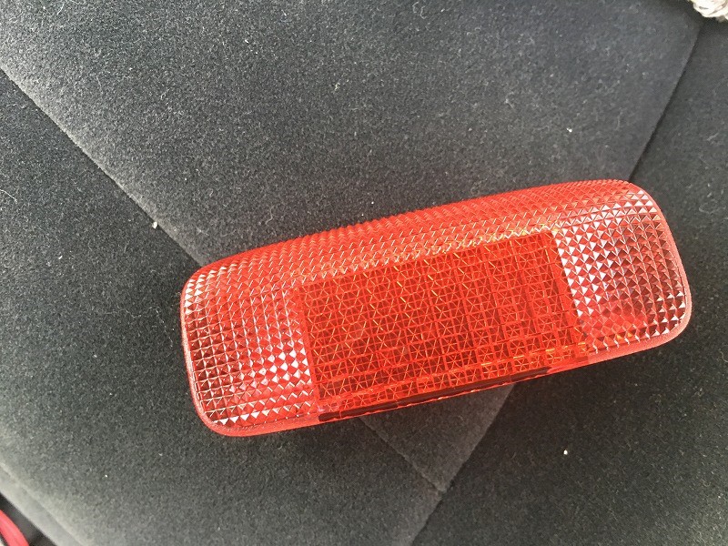 ヴェルファイア30系 フロントドアカーテシランプ取り付け トヨタ ヴェルファイア インテリア Hid Led その他電装系 電装系関連パーツ取付 スタッフ日記 コクピット コジマ 車のカスタマイズにかかわるスタッフより