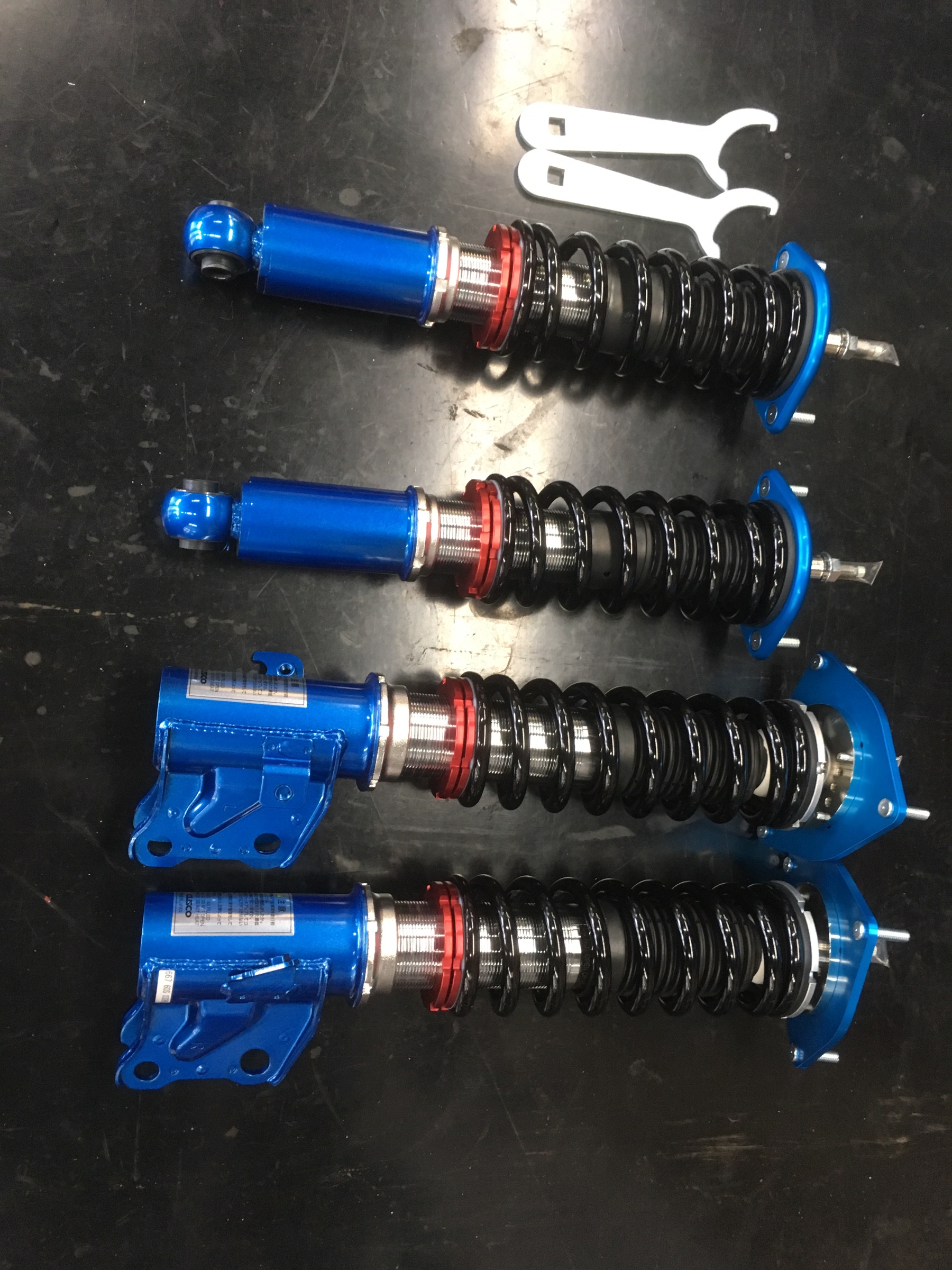 万キロ頑張ってるレガシィ スバル レガシィ カスタマイズ日記 コクピット 相模原 車のカスタマイズにかかわるスタッフより