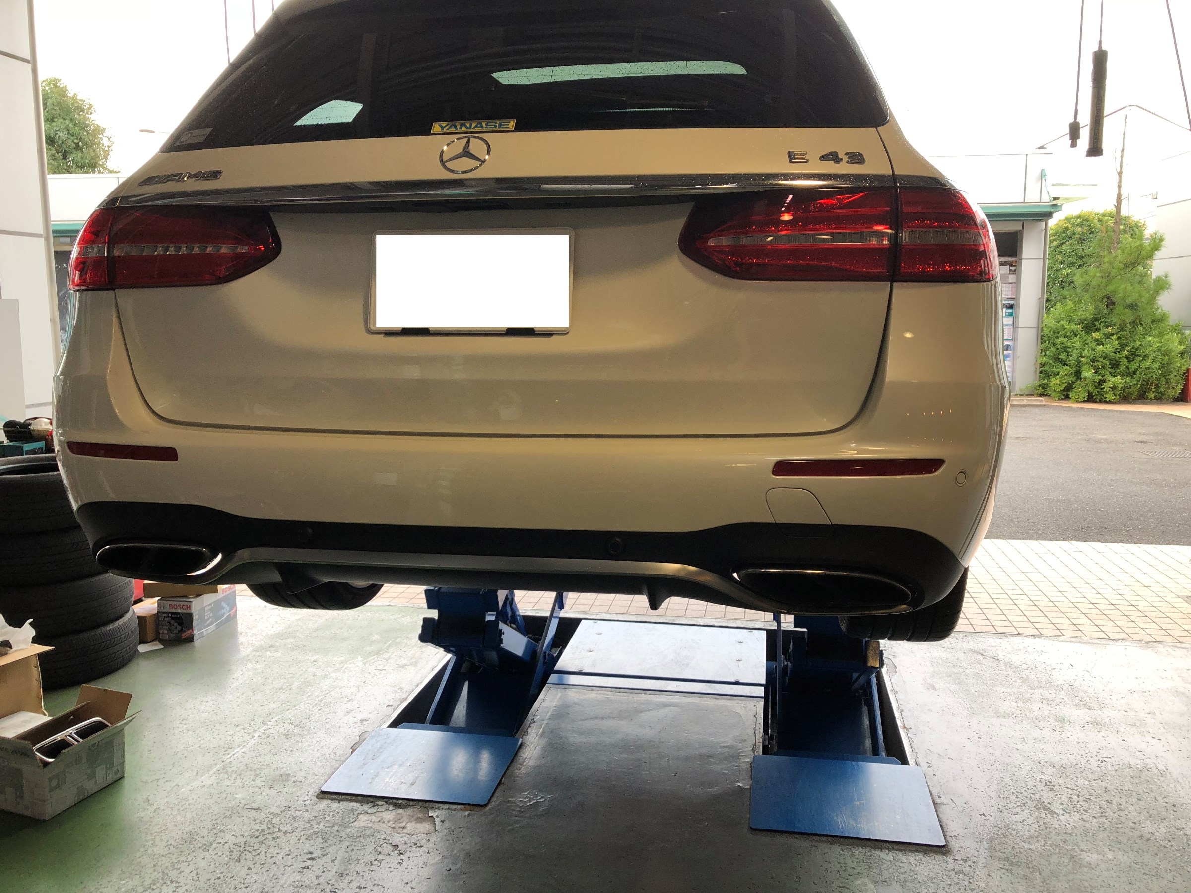 メルセデスAMG E43 W213 リアディフューザー | スタッフ日記