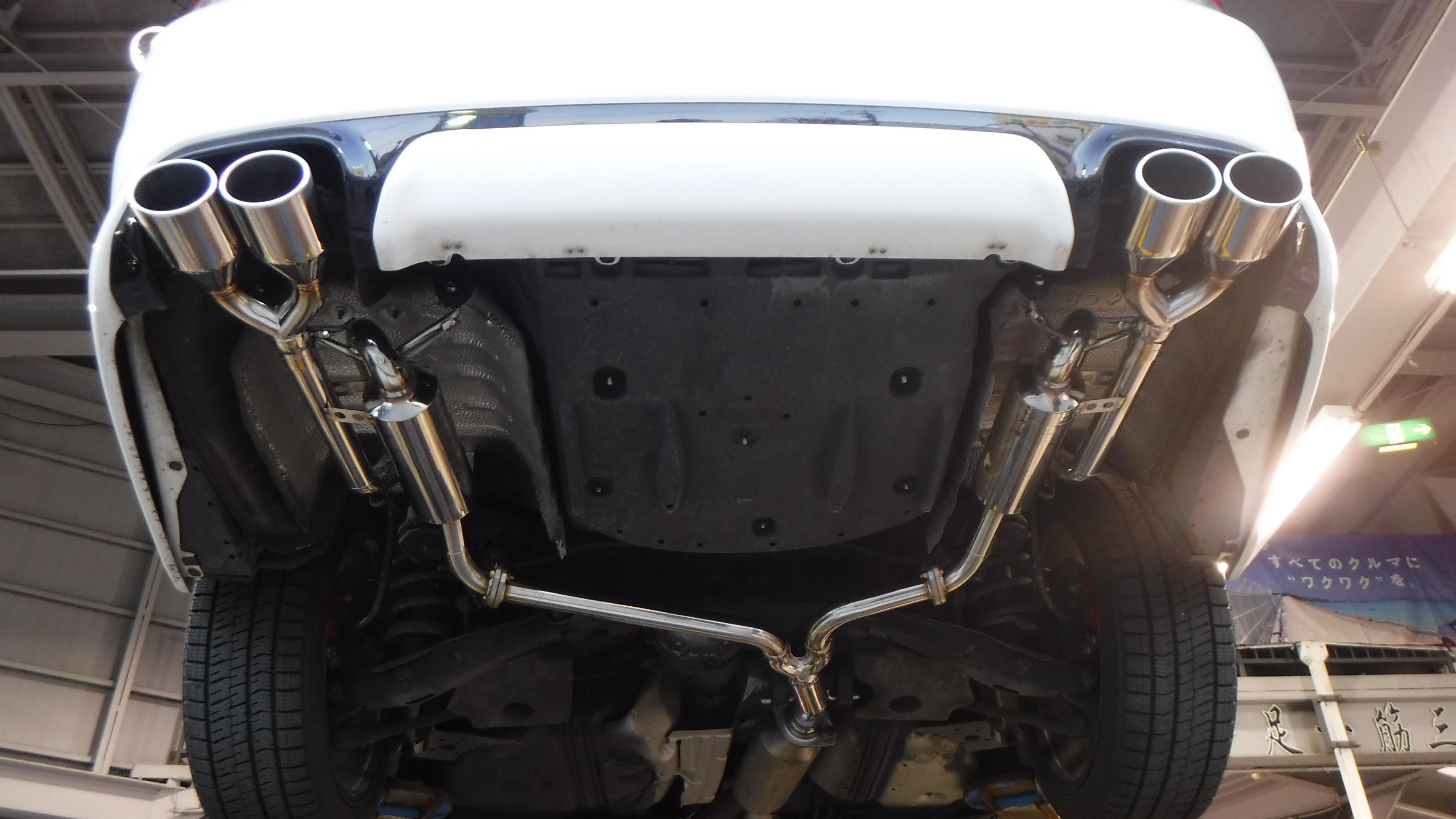 スルガスピード PFS ループサウンドマフラー 取付 ／ トヨタ クラウン