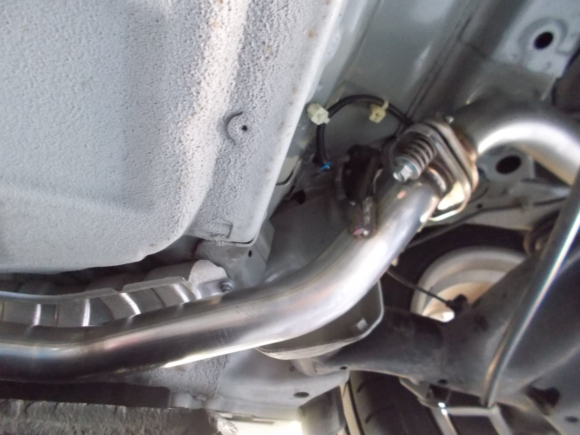 フィットRS スプーン製中間エキゾーストパイプ「PIPE-B」装着 フィットRS スプーン製中間エキゾーストパイプ「PIPE-B」装着