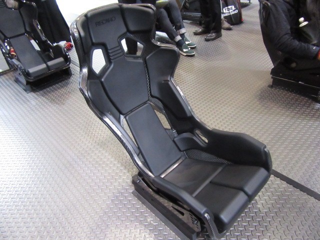 ついに来たぁぁぁぁぁ！RECARO PRO RACER RMS 2700GをRX-8（SE3P)に