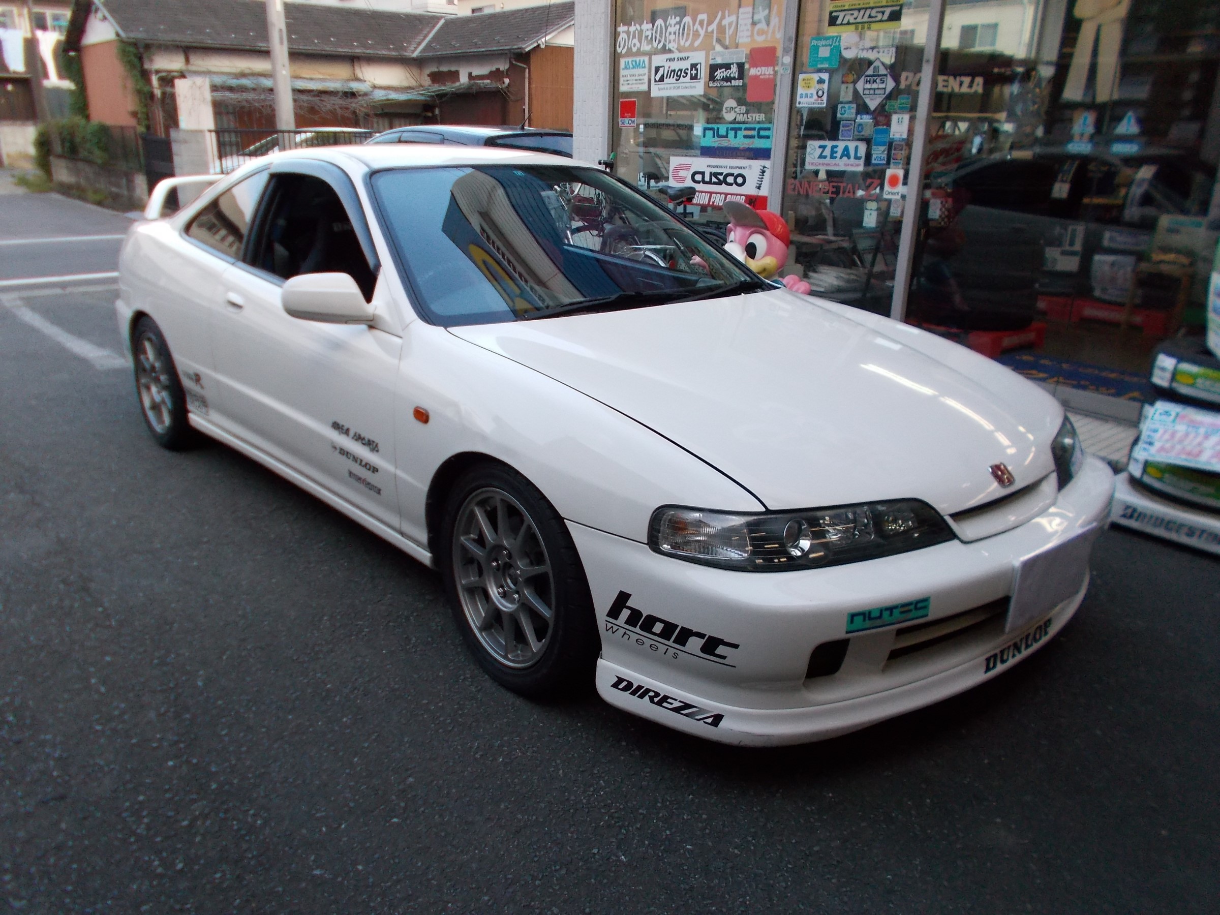 インテグラ タイプｒ エンジンオイル交換 ブレーキフルード交換及びエア抜き ホンダ インテグラ タイプr メンテナンス オイル バッテリー他 メンテナンス オイル バッテリー他 エンジンオイル交換 作業日誌 コクピット 川越 お店の得意技紹介