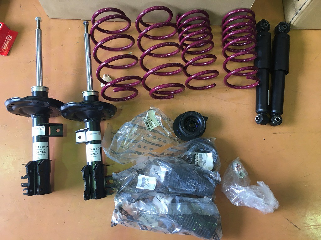 FIAT500S 足回りリフレッシュSACHS・ザックス四輪アライメント調整