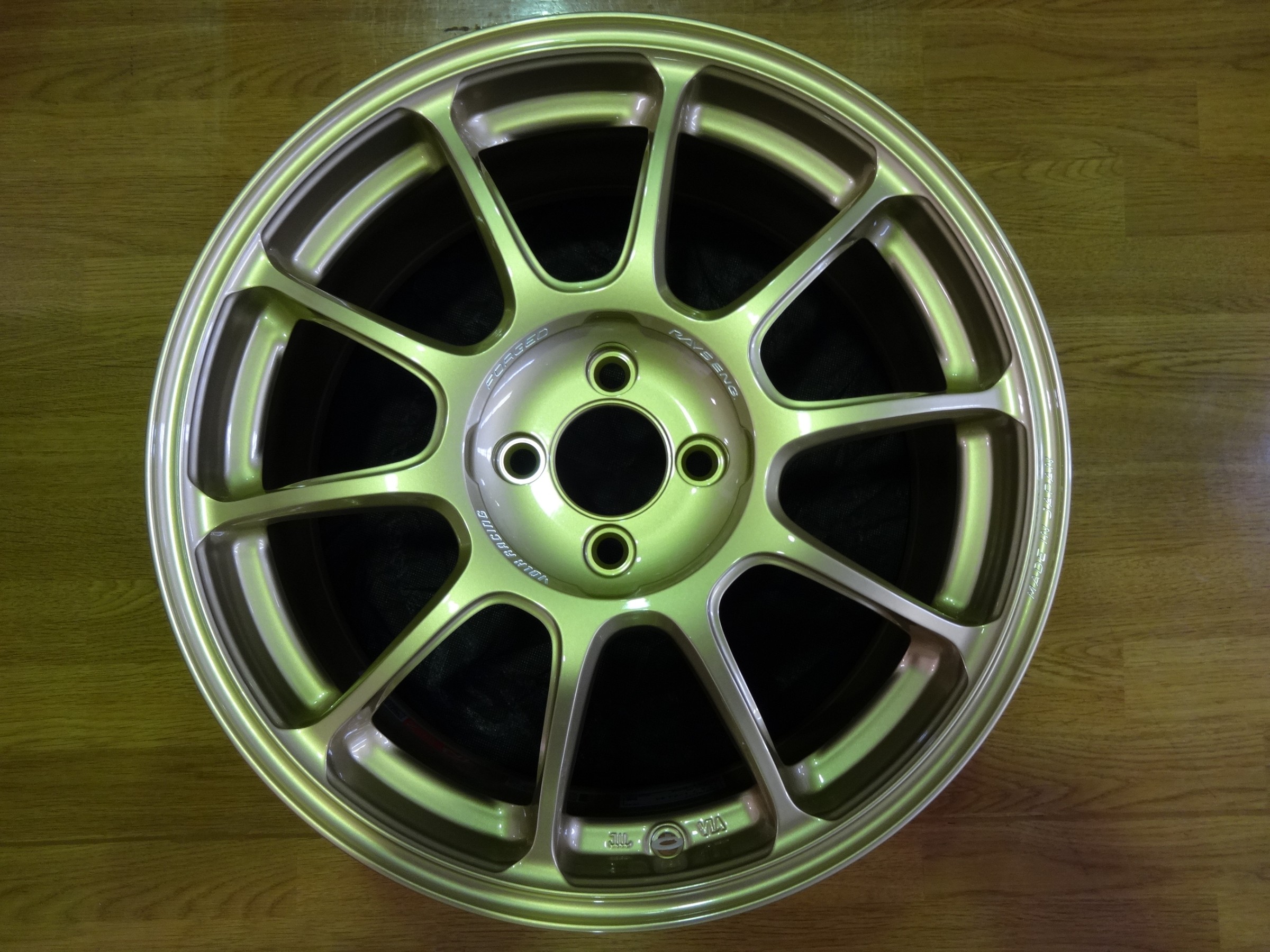 RYC様 RAYS VOLK RACING ZE40 オプションカラー入荷！ | 今日の出来事