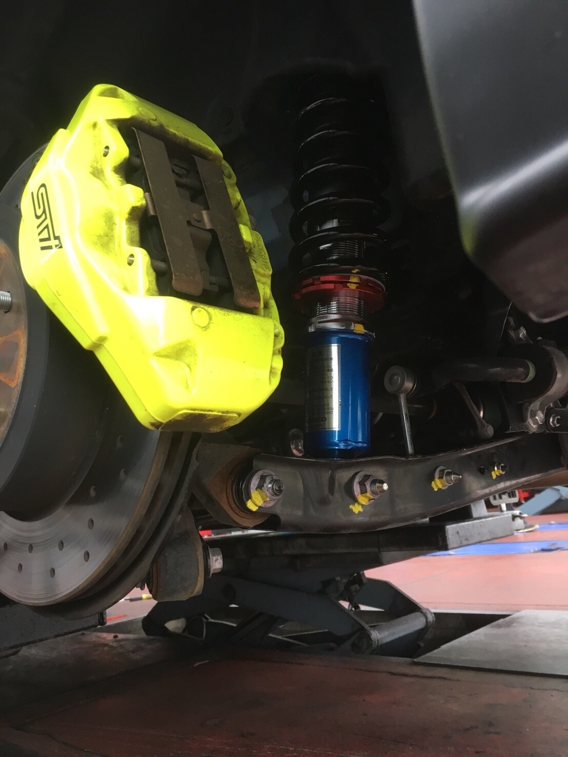 スバル WRX STI VAB x CUSCO STREET ZERO A 走りのピロアッパー仕様に