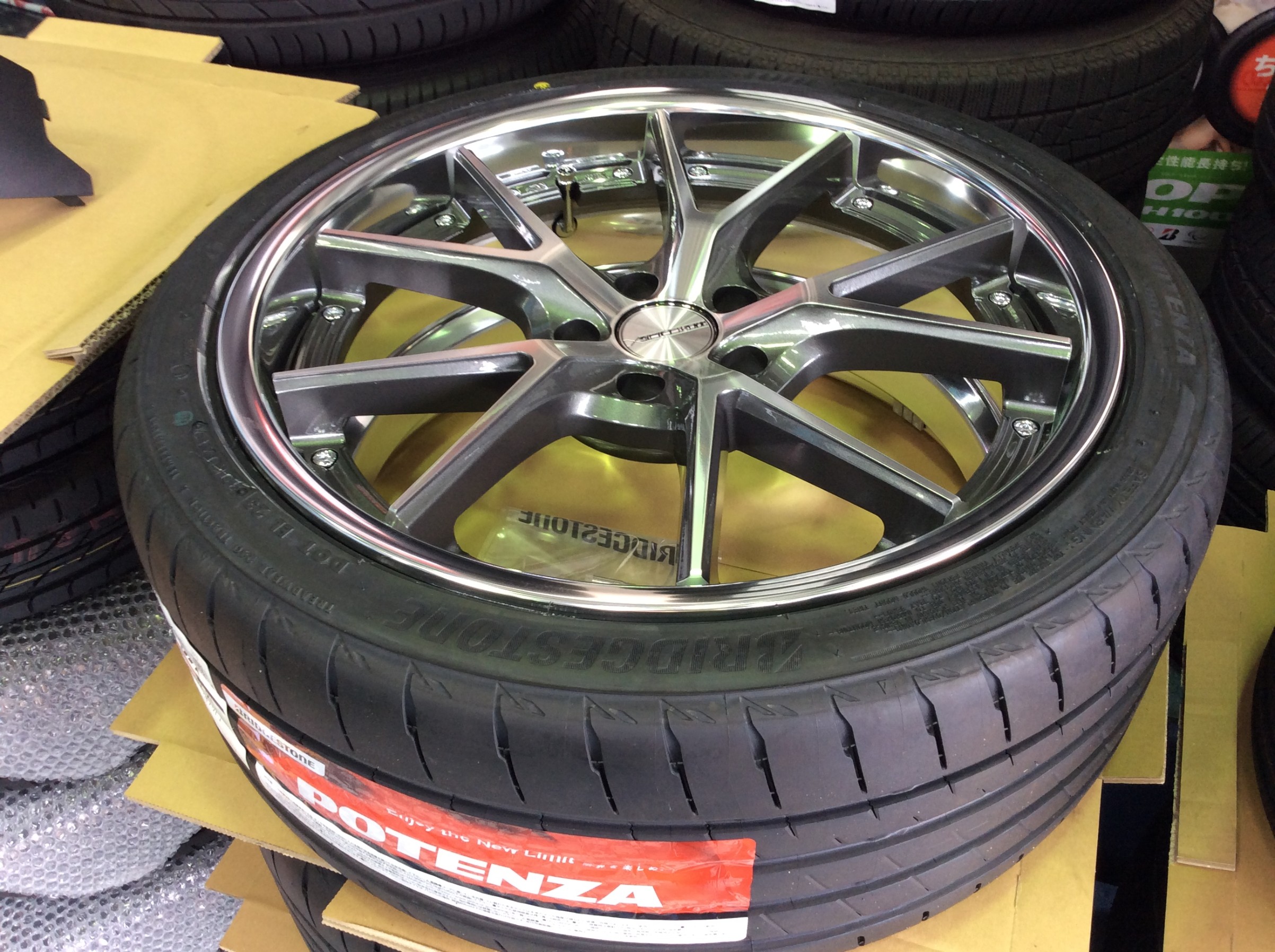 アウディホイールその4 19インチ ホイール ( 4本セット ) アウディ A3 A4 S3 S4 RS3