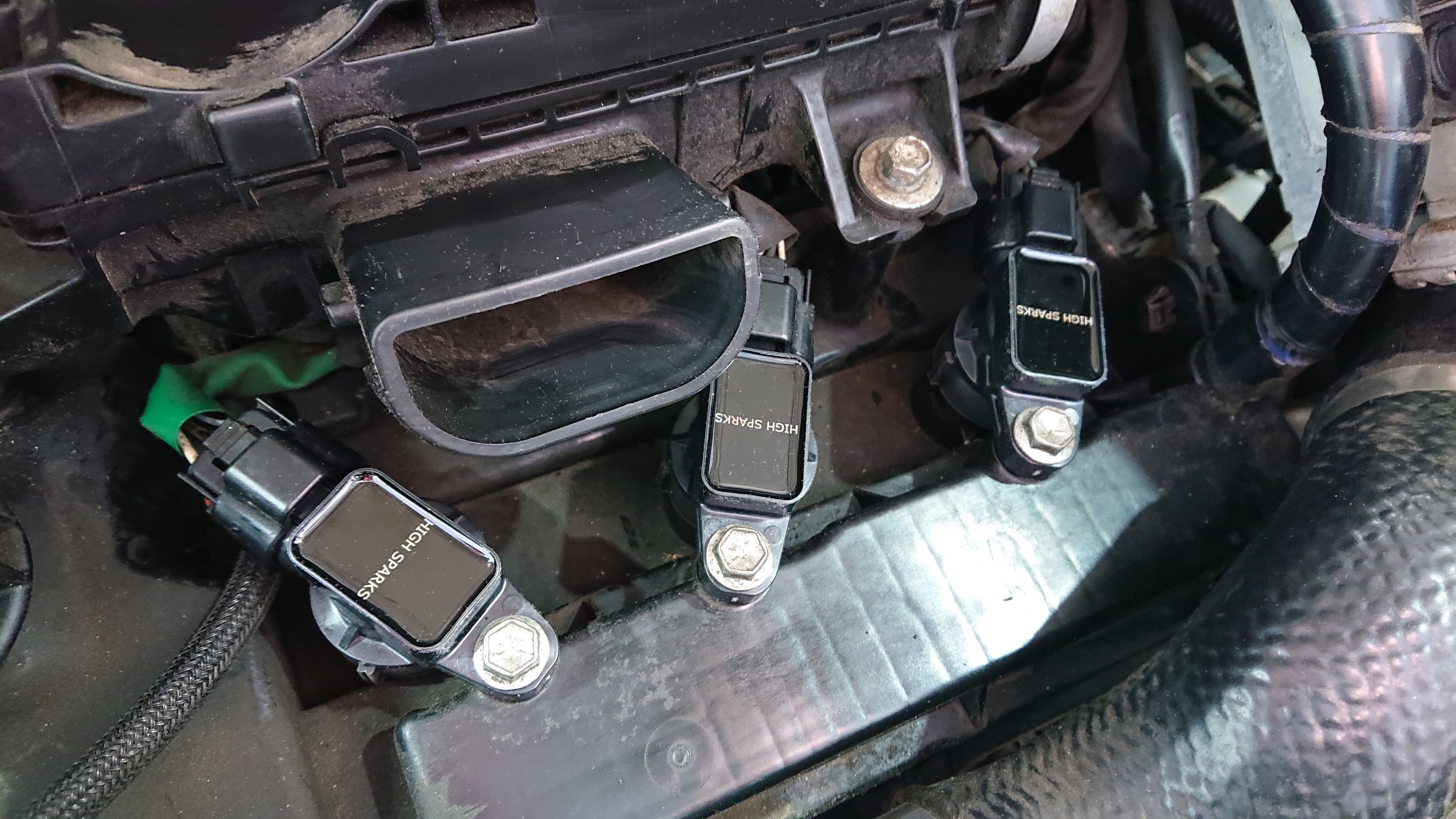 High Spark Ignitioncoil Ngk スパークプラグ Premium Rx 取付 スズキ Ha36s アルトワークス Ags スズキ アルトワークス 吸 排気系 吸 排気系 吸排気系関連パーツ取付 Feel Book スタイルコクピット フィール 車のカスタマイズにかかわるスタッフより