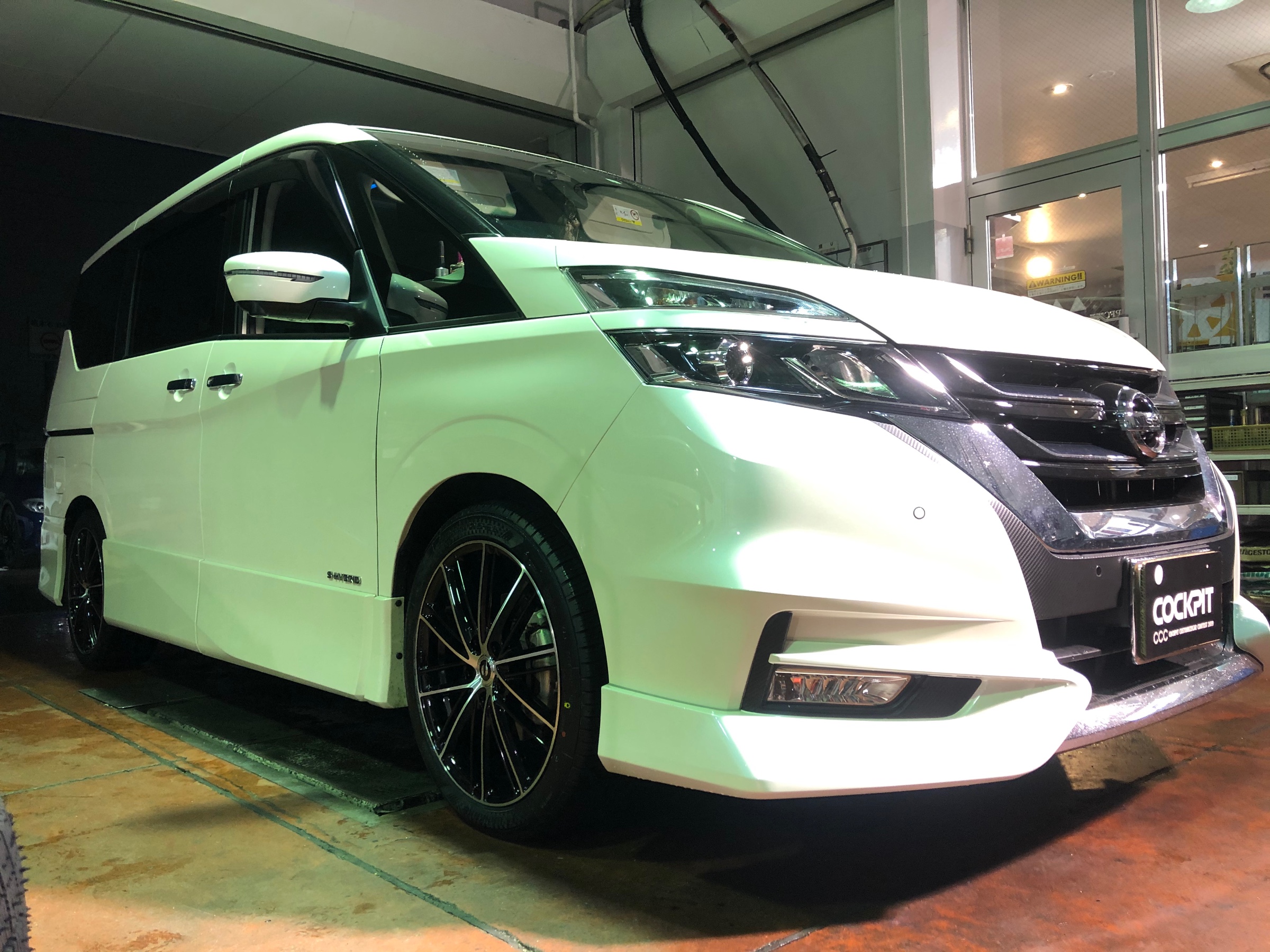 日産 セレナ GFNC27 × RS☆R Ti2000 ダウンサス & BLIZZAK VRXも
