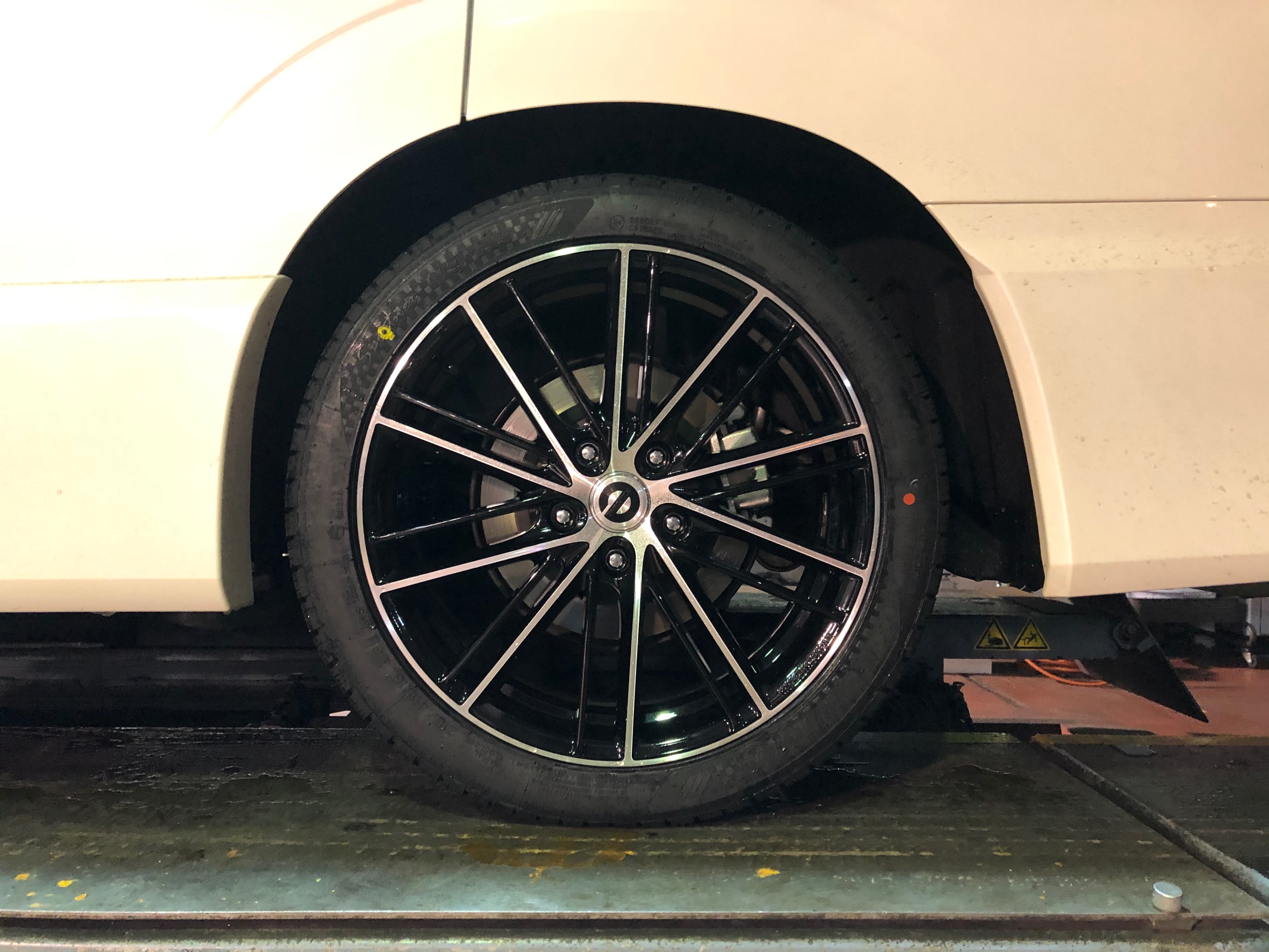 日産 セレナ GFNC27 × RS☆R Ti2000 ダウンサス & BLIZZAK VRXも
