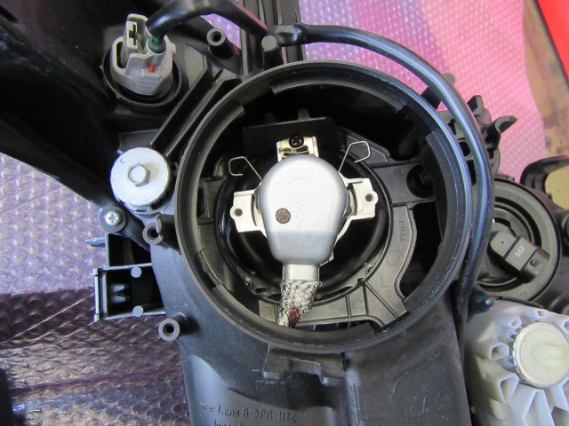 心奪われました ベロフの新型led フォース レイgt を50エスティマに取り付け トヨタ エスティマ 店長アサコのブログ コクピット 55 車のカスタマイズにかかわるスタッフより