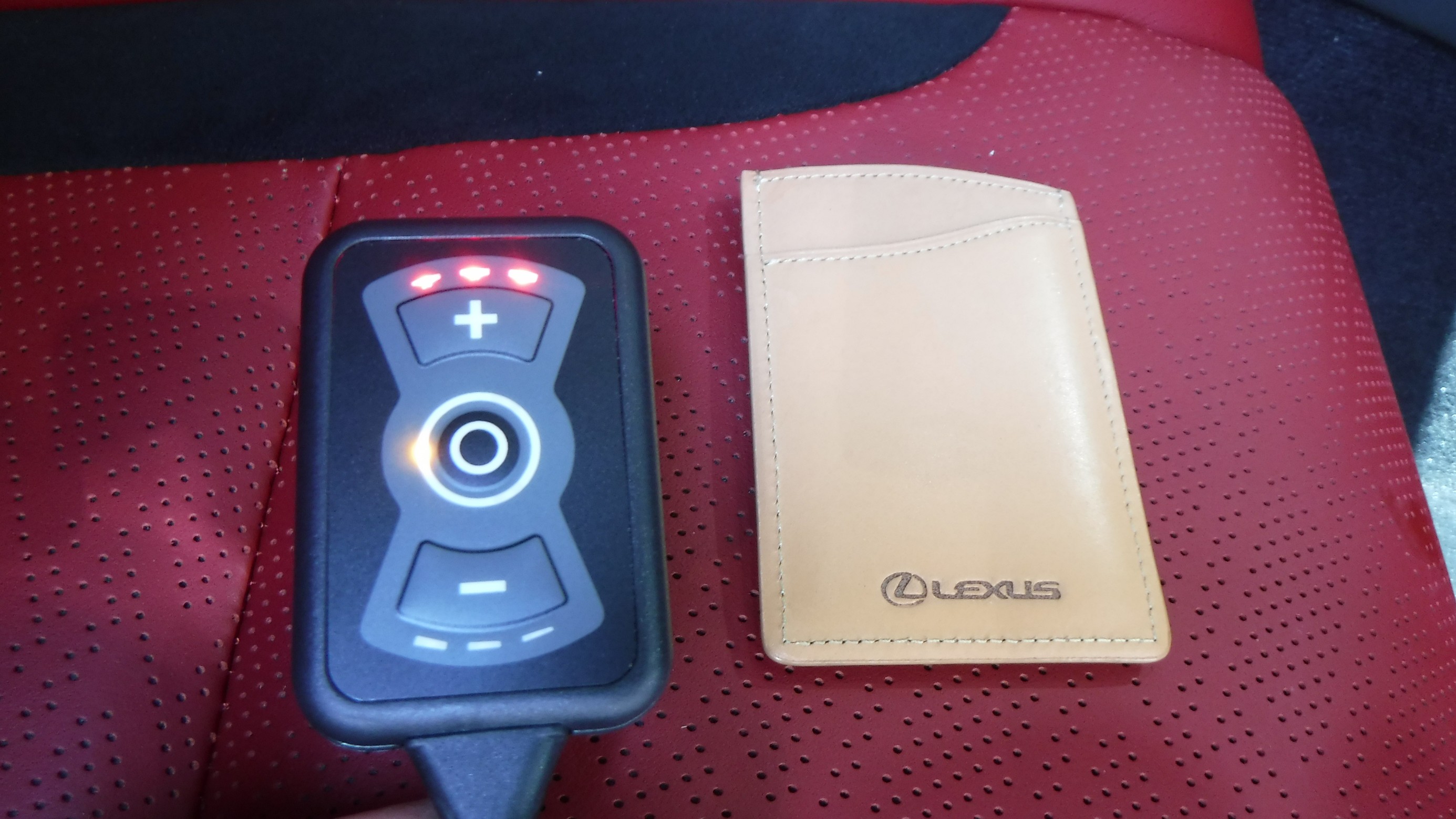 DTE SYSTEMS スロットルコントローラー New PPT 取付 ／ LEXUS