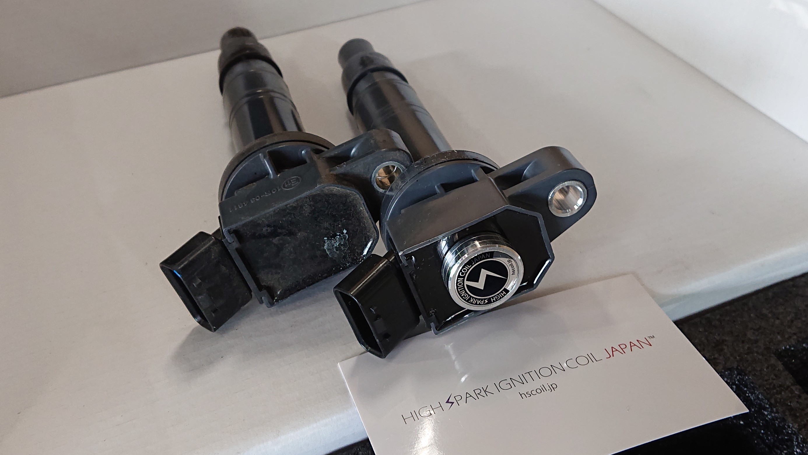 HIGH SPARK IGNITIONCOIL プレミアム 取付けと LEXUS純正 HIGH SPARK IGNITIONCOIL プレミアム 取付けと LEXUS純正