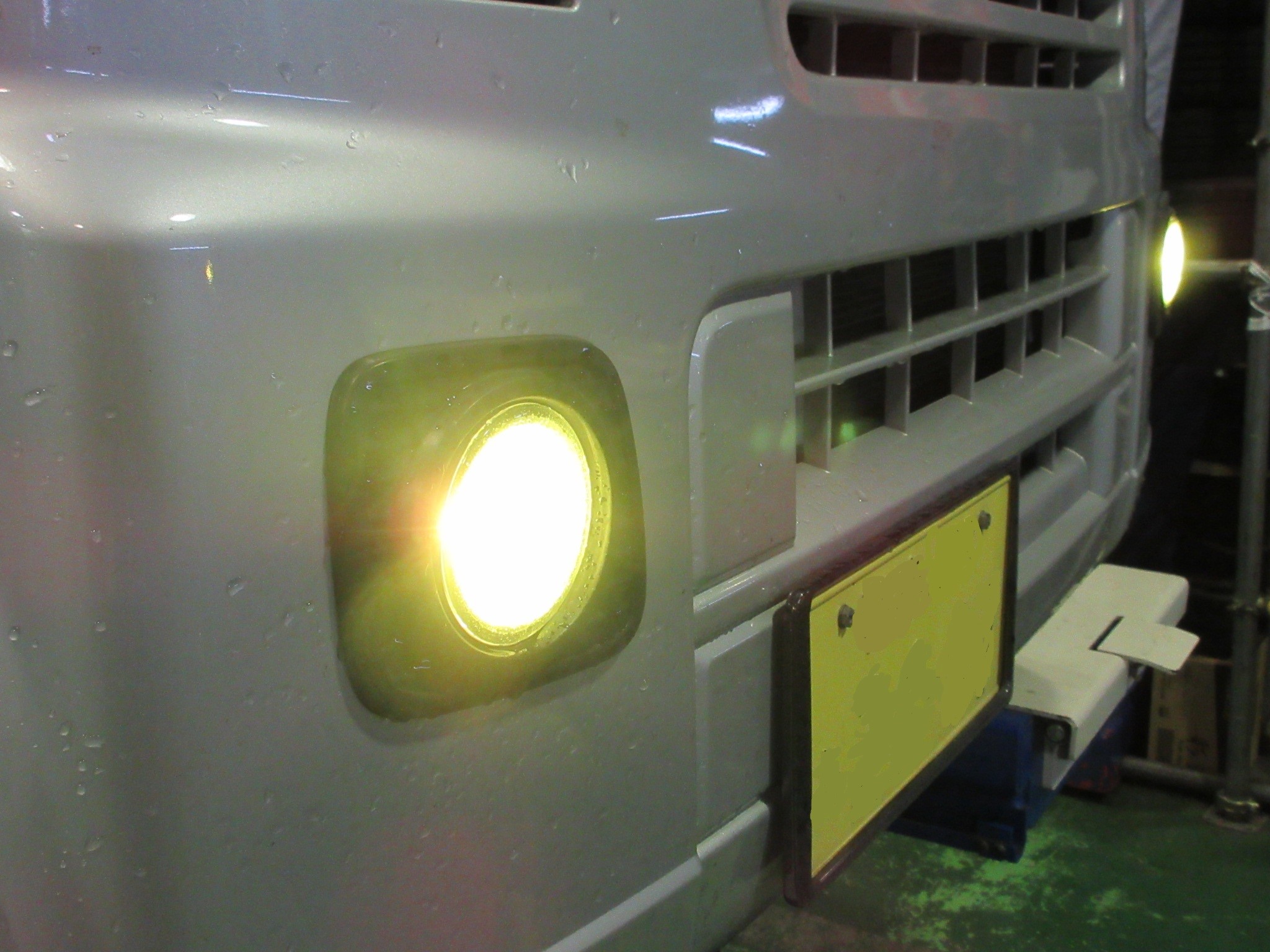 DA64V エブリイ LEDバルブ取り付け | スズキ エブリイバン HID・LED（その他電装系） HID・LED（その他電装系