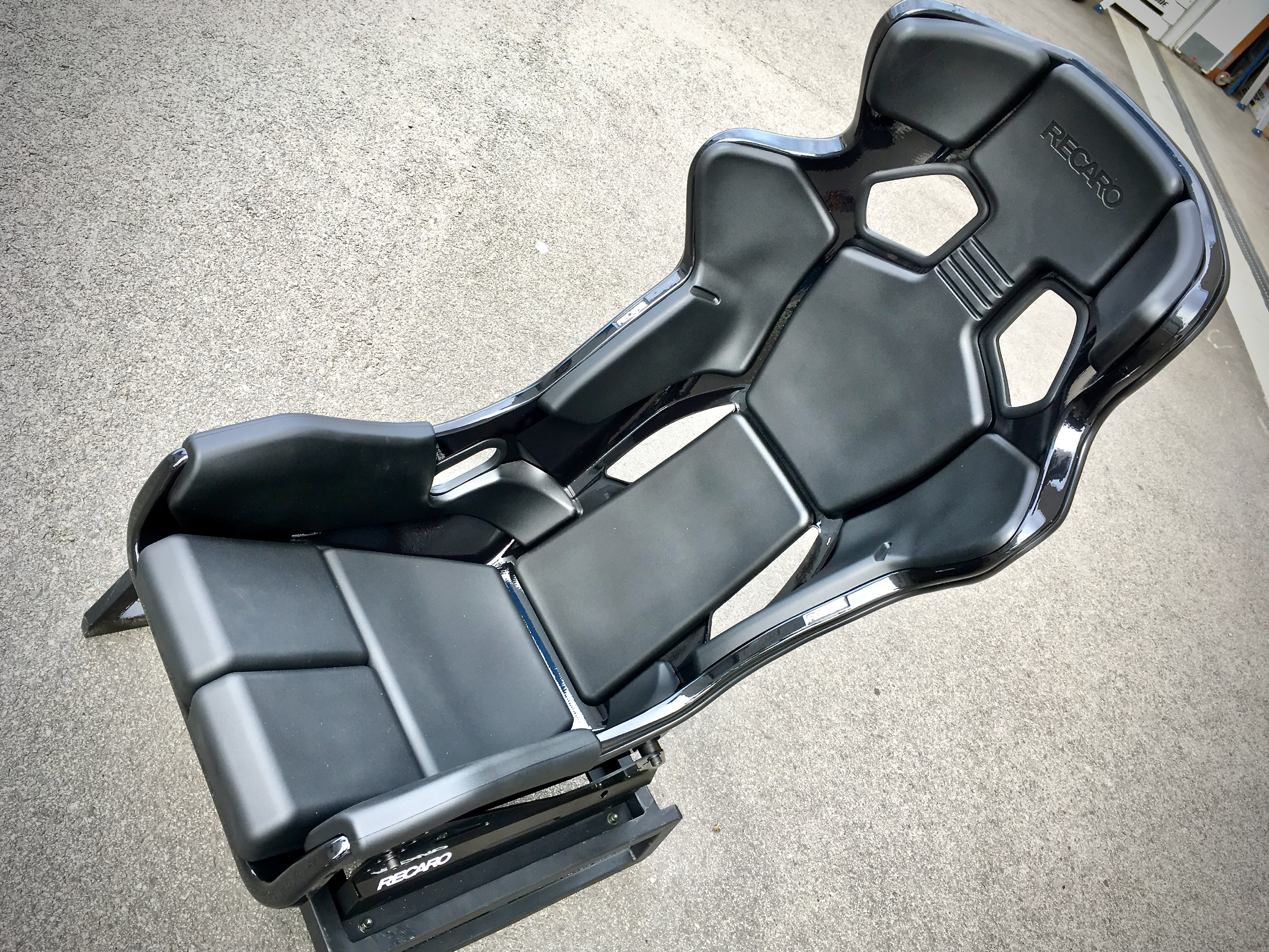 RECARO PRO RACER RMS 2700G | ☆メモらんだむ☆ | コクピット 福島