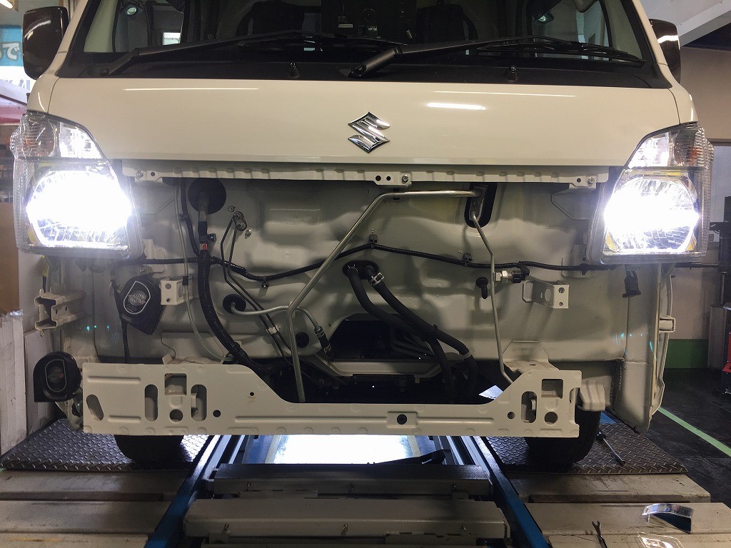 働く車もカスタマイズ DA16T キャリイ LEDライト装着 | スズキ