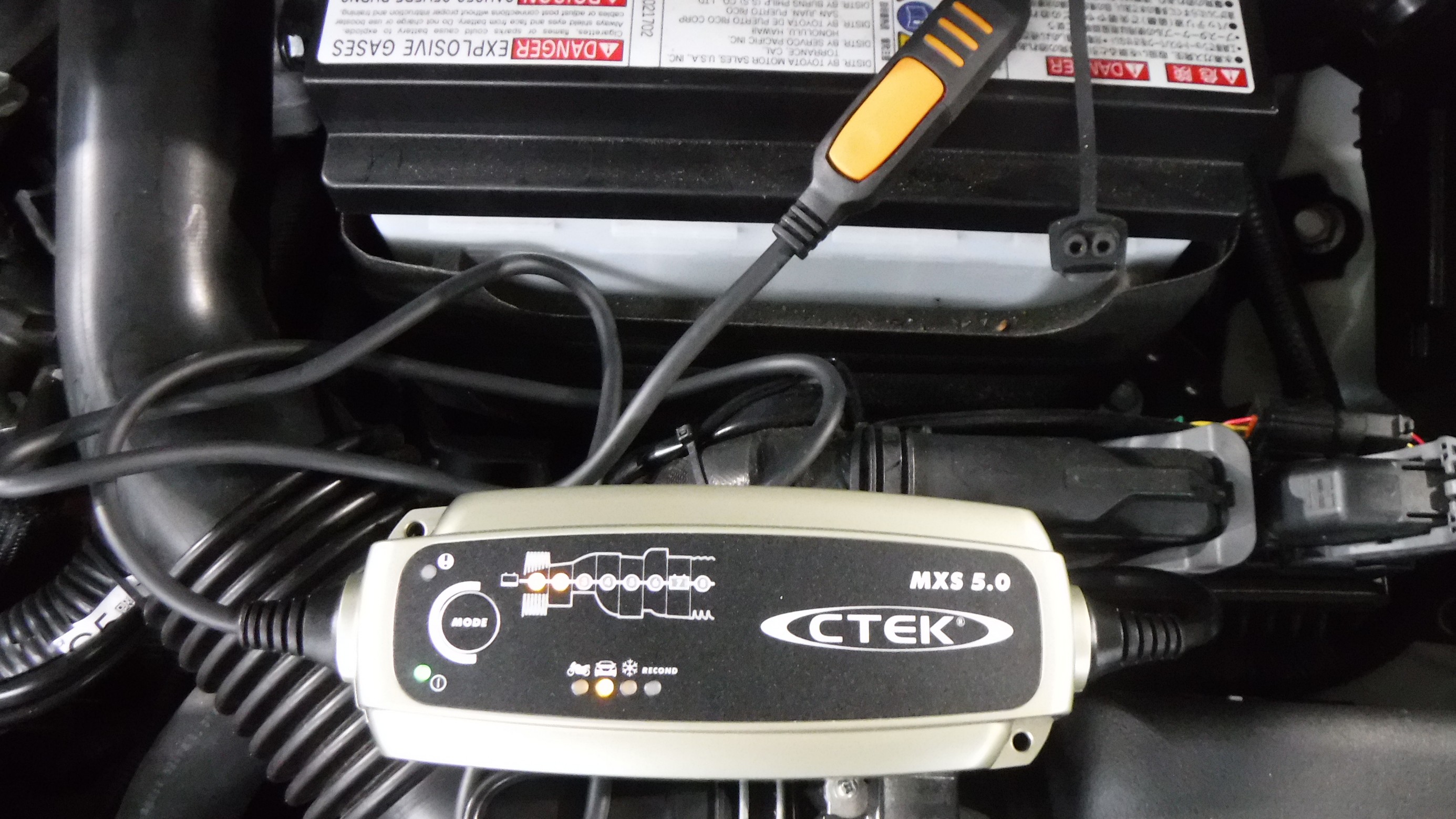 売れてます♪ CTEK（シーテック） カーバッテリー充電器