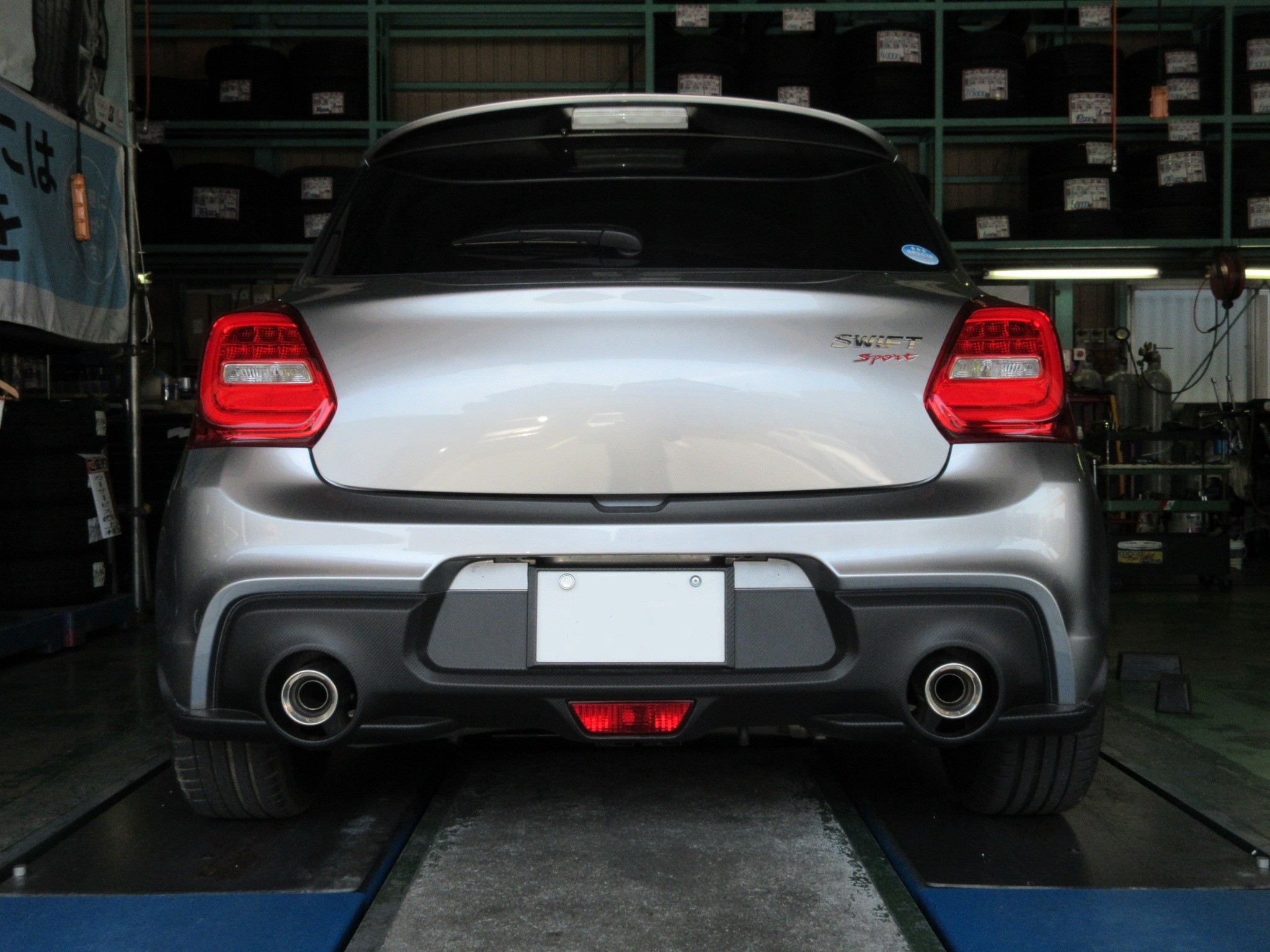 スイフトスポーツ（ZC33S） マフラー交換 | スズキ スイフトスポーツ