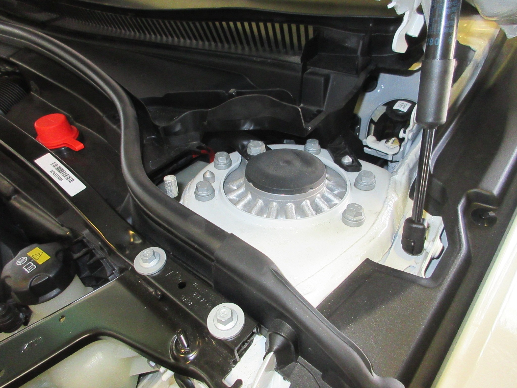 2シリーズ 218d（F44） ローダウン | BMW 2シリーズ 足まわり