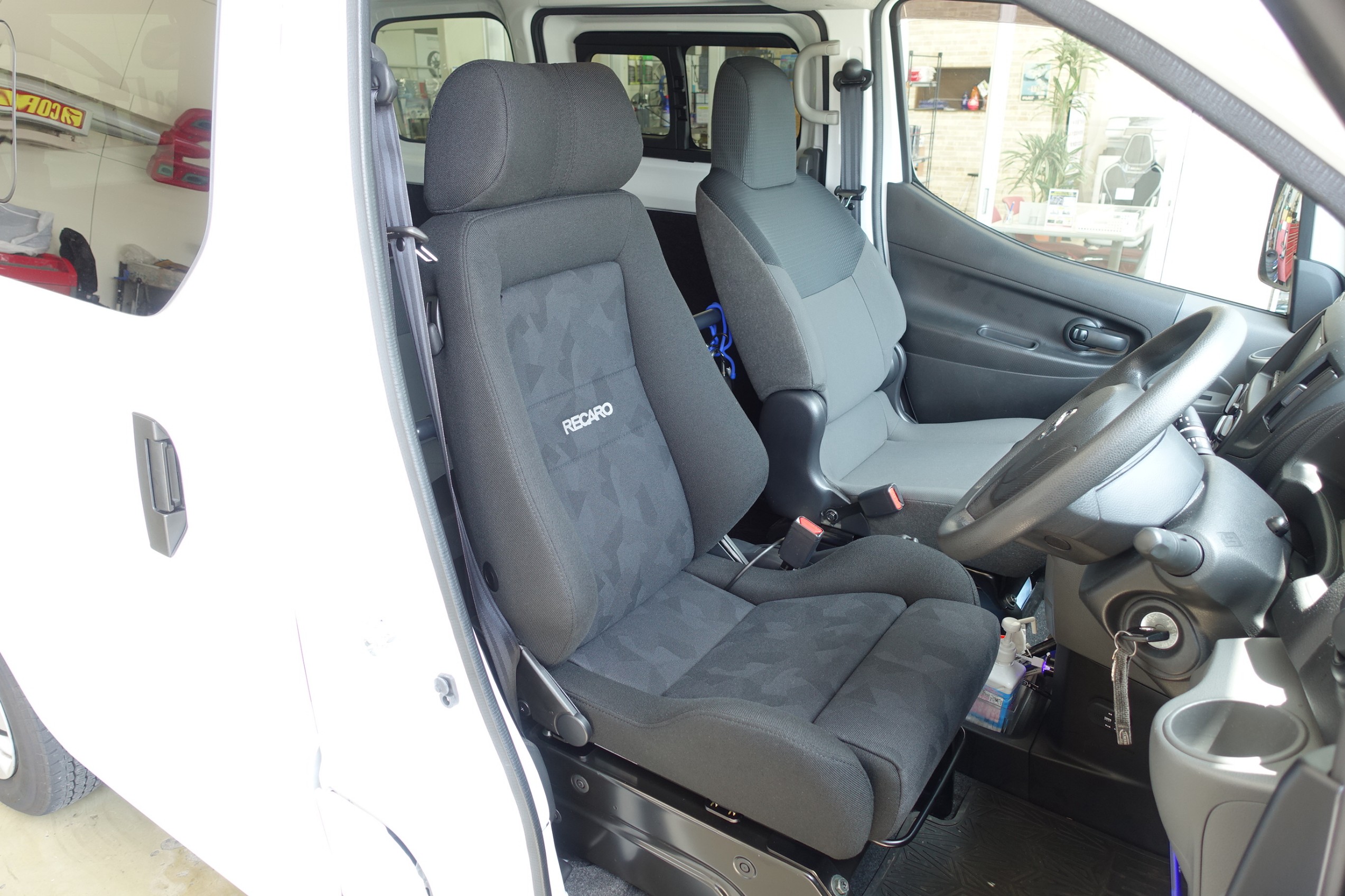 値下げ新車外し NV200 セカンドシート