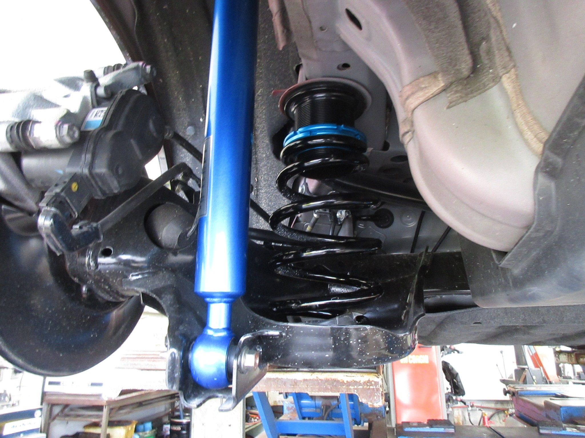 今週末まで開催中の“クスコ車高調フェア”でお得にゲットしました