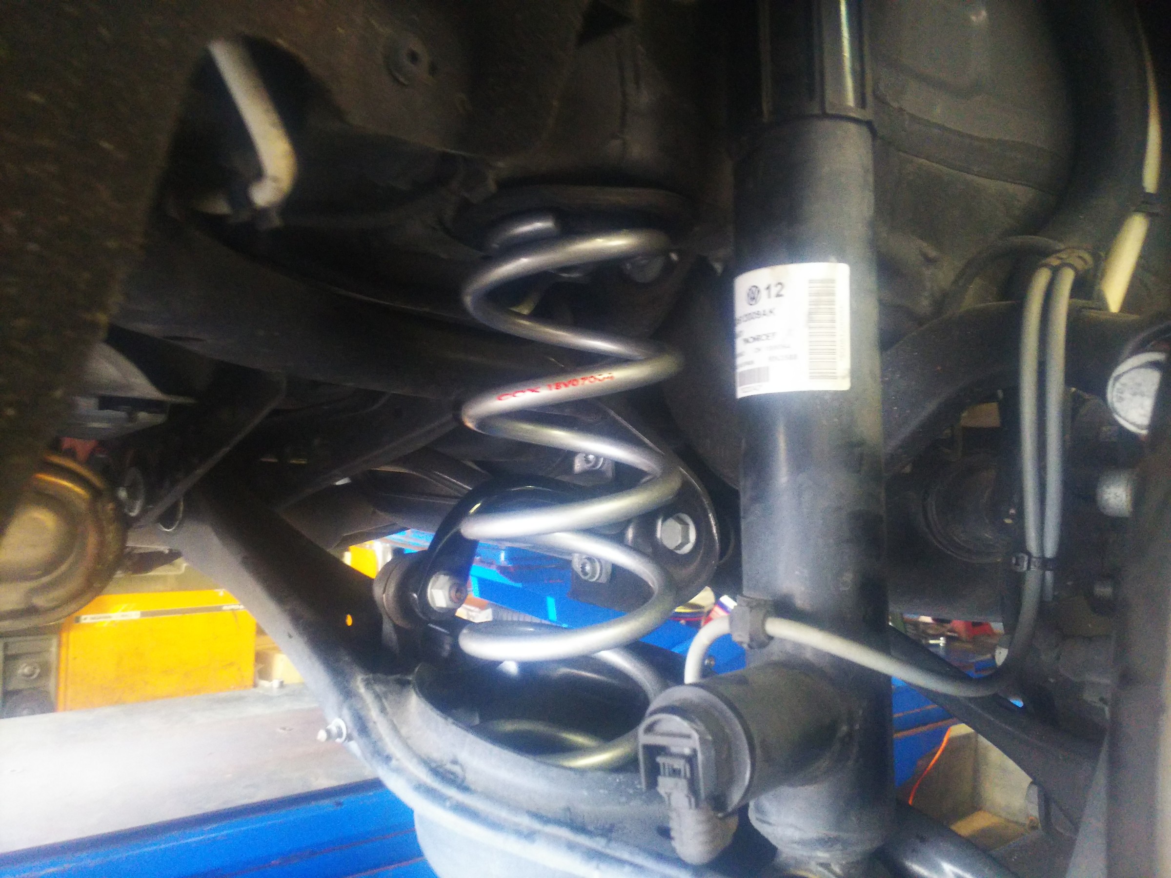 VW GOLF 7.5GTI × COX Spring KIT】 | フォルクスワーゲン