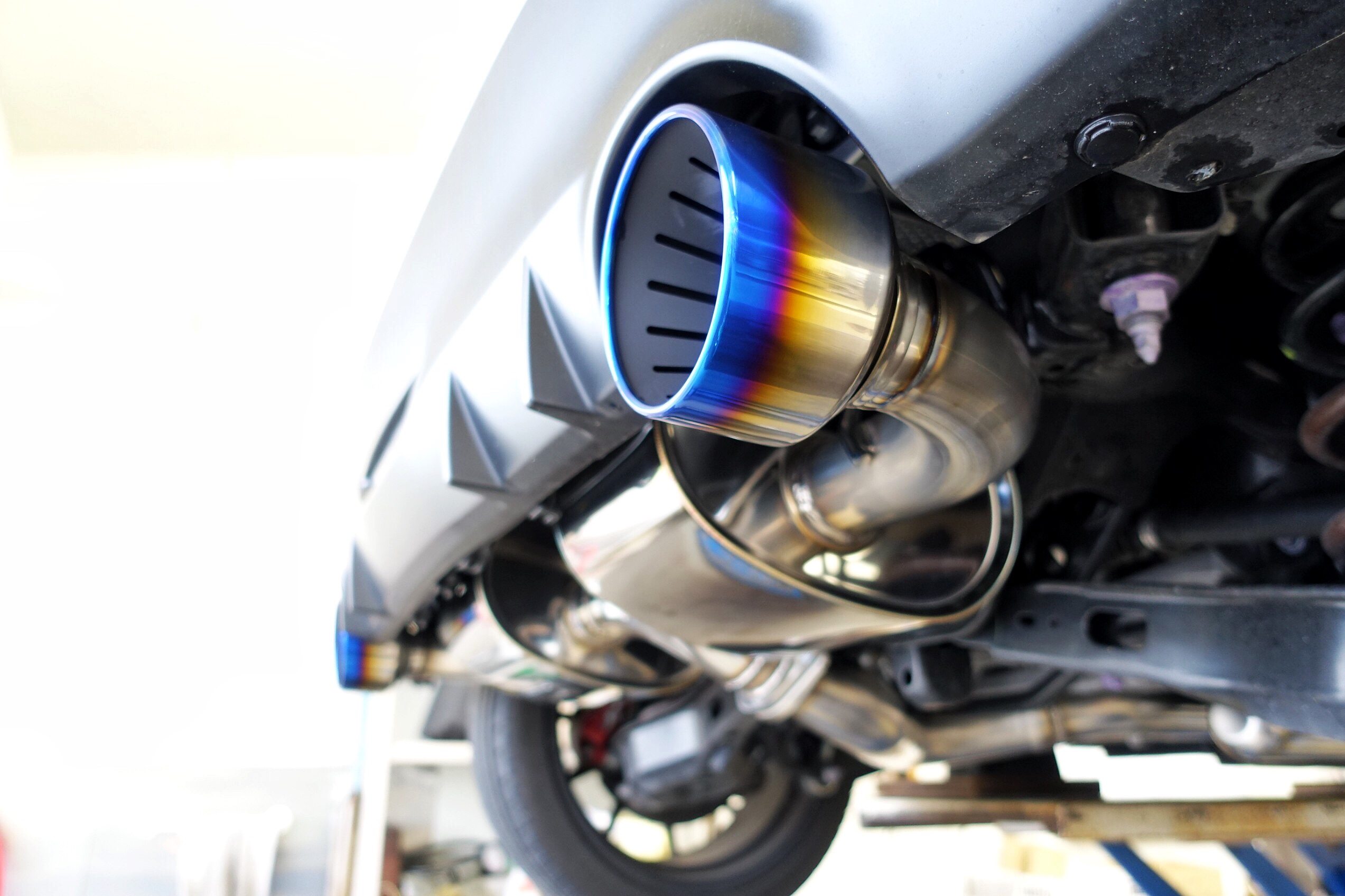 いろいろ種類があるのでかなり悩みましたが、このマフラーを選んで正解