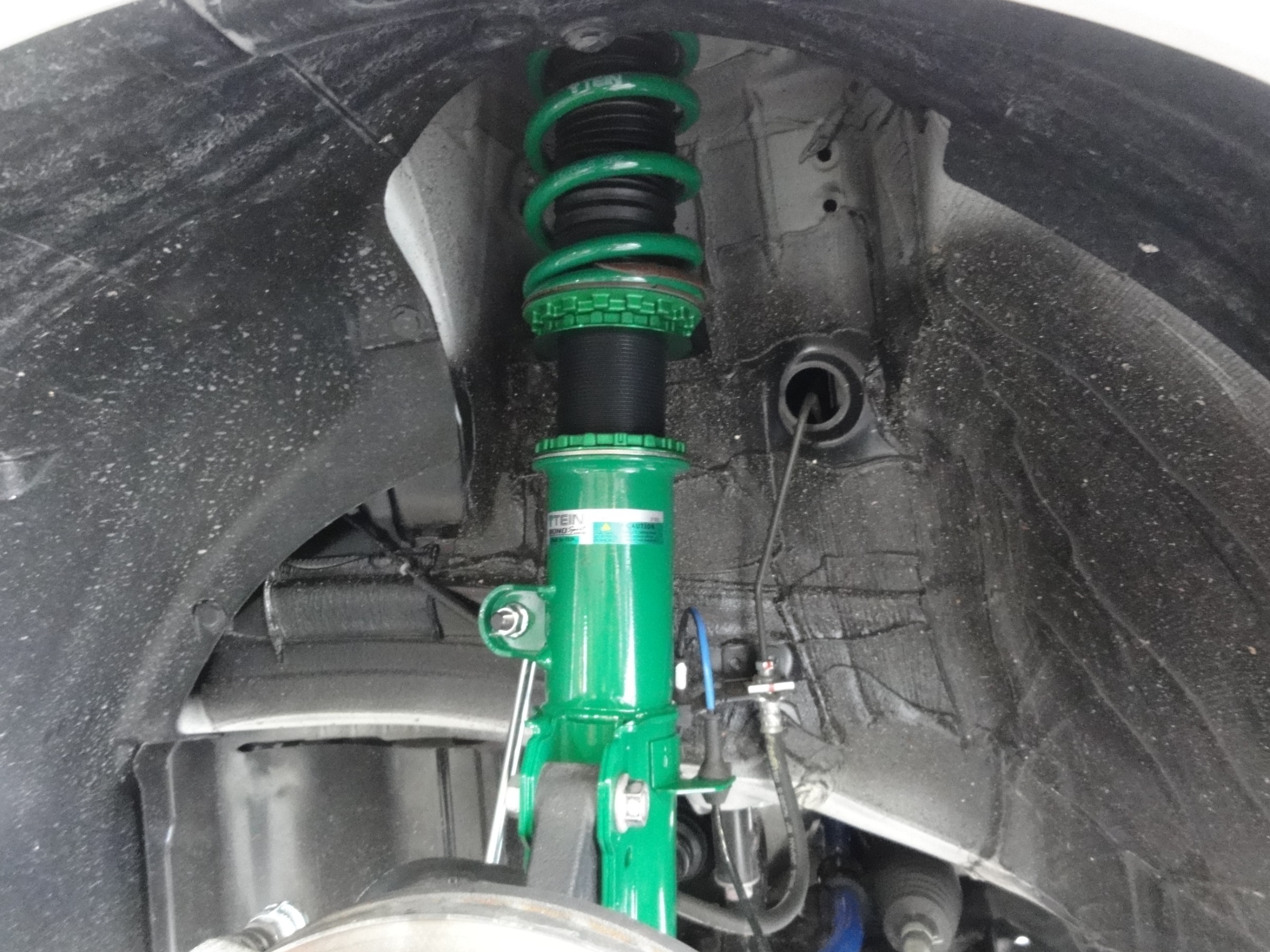 スイフトスポーツ（ZC33S）テイン製車高調「MONO SPORT」装着