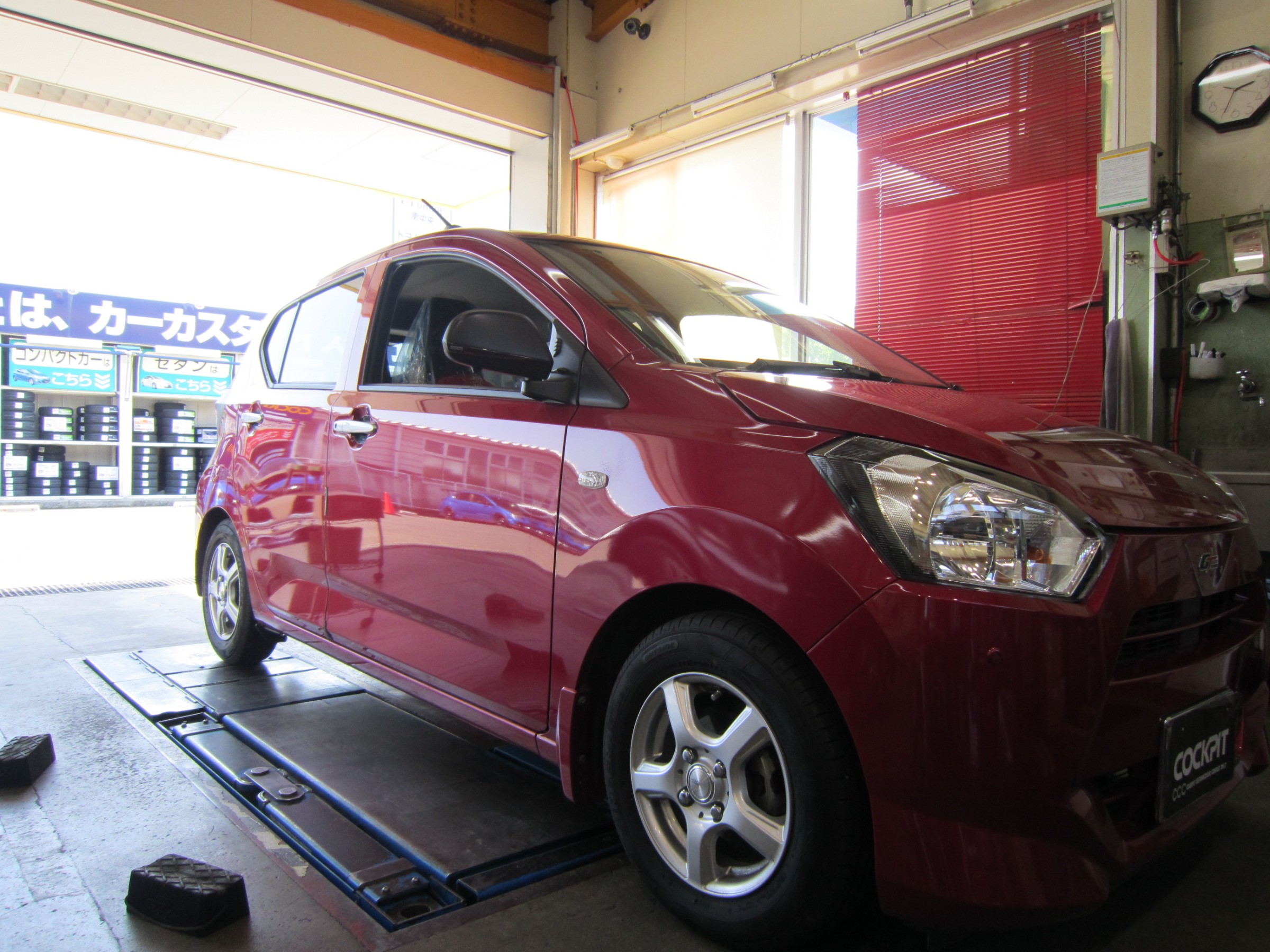 ピクシス エポック LA350A KYB ローファースポーツ取り付け ピクシス エポック LA350A KYB ローファースポーツ取り付け