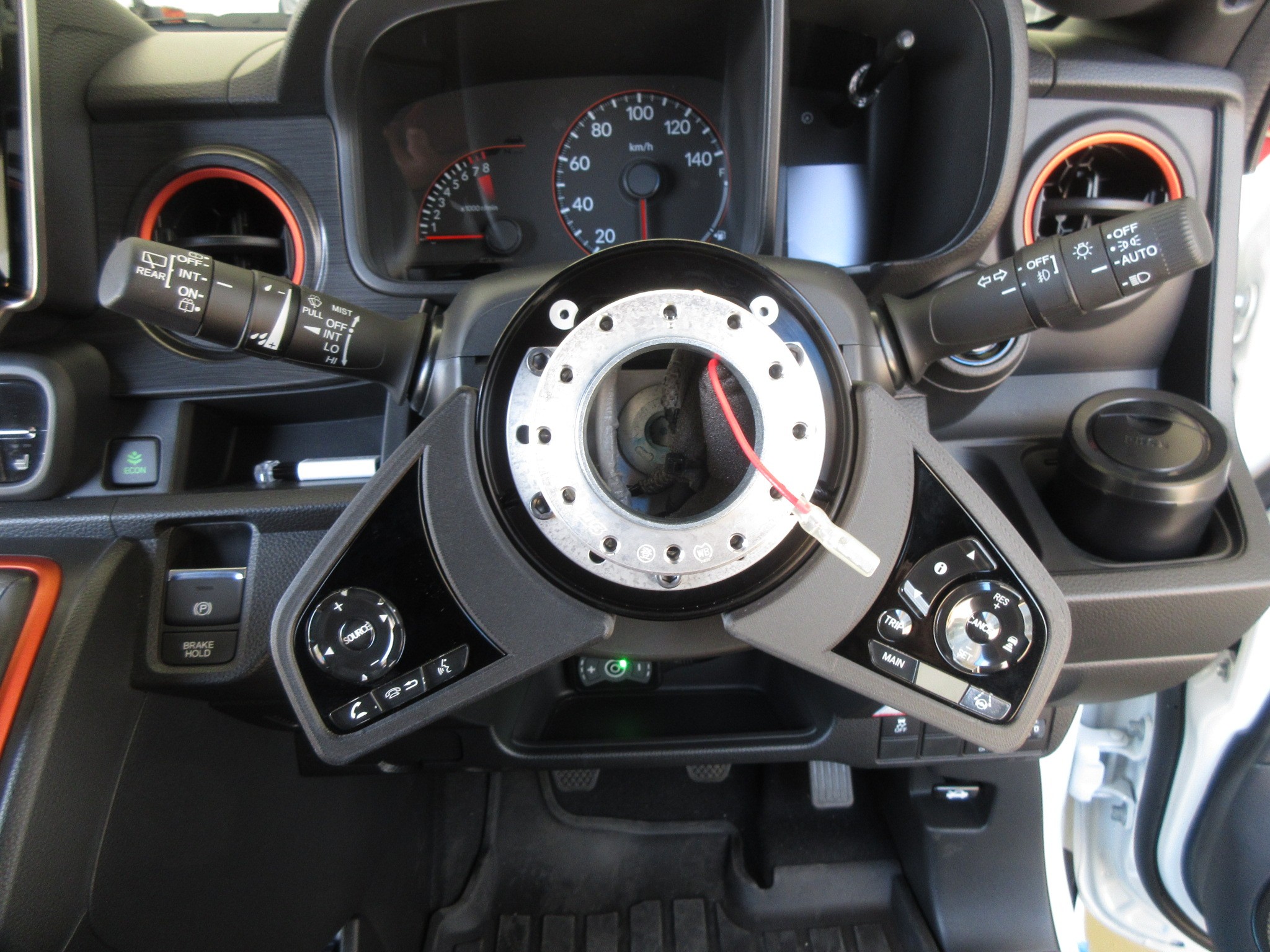 ステアリングを交換してこだわりの位置にセットしたら理想の