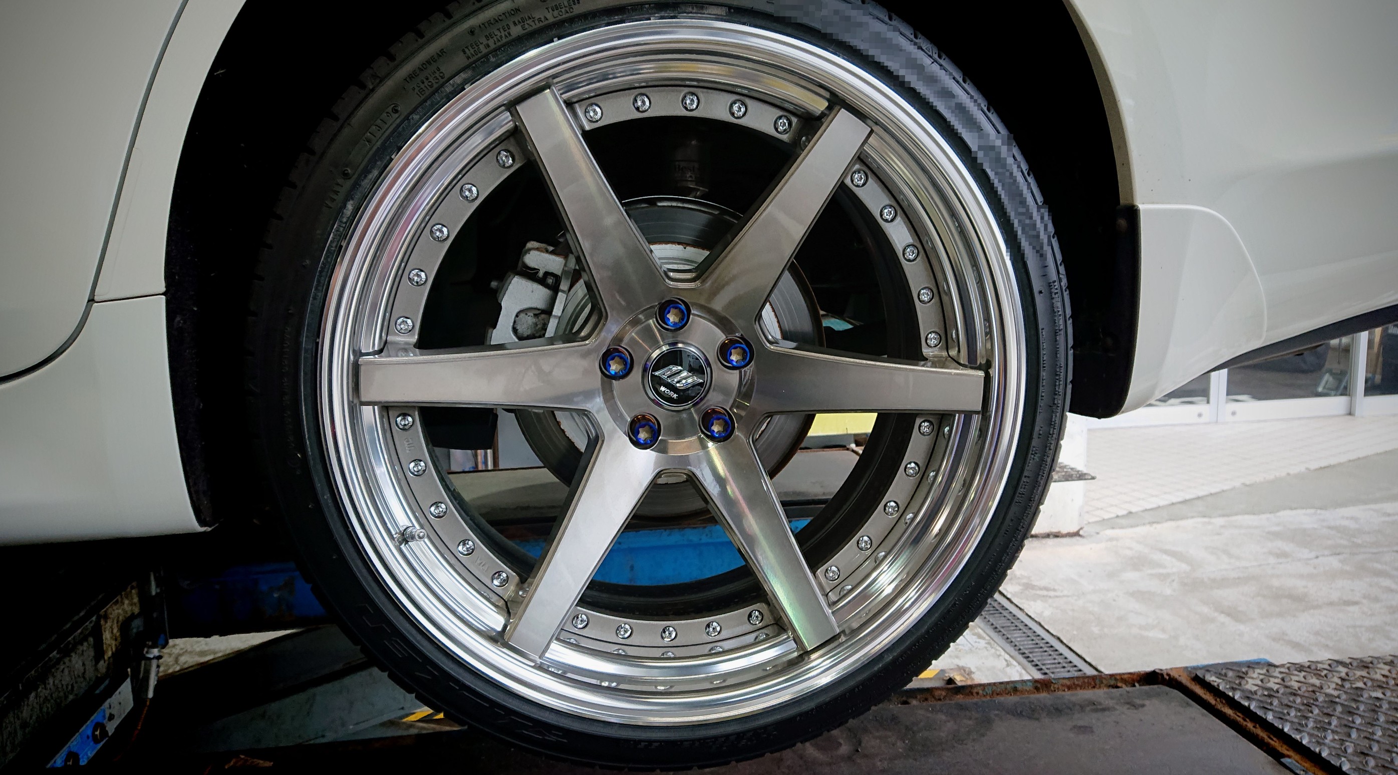 日産 KNY51 FUGA 370GT の足回り“一括お造り”作業 ／ WORK ZEAST