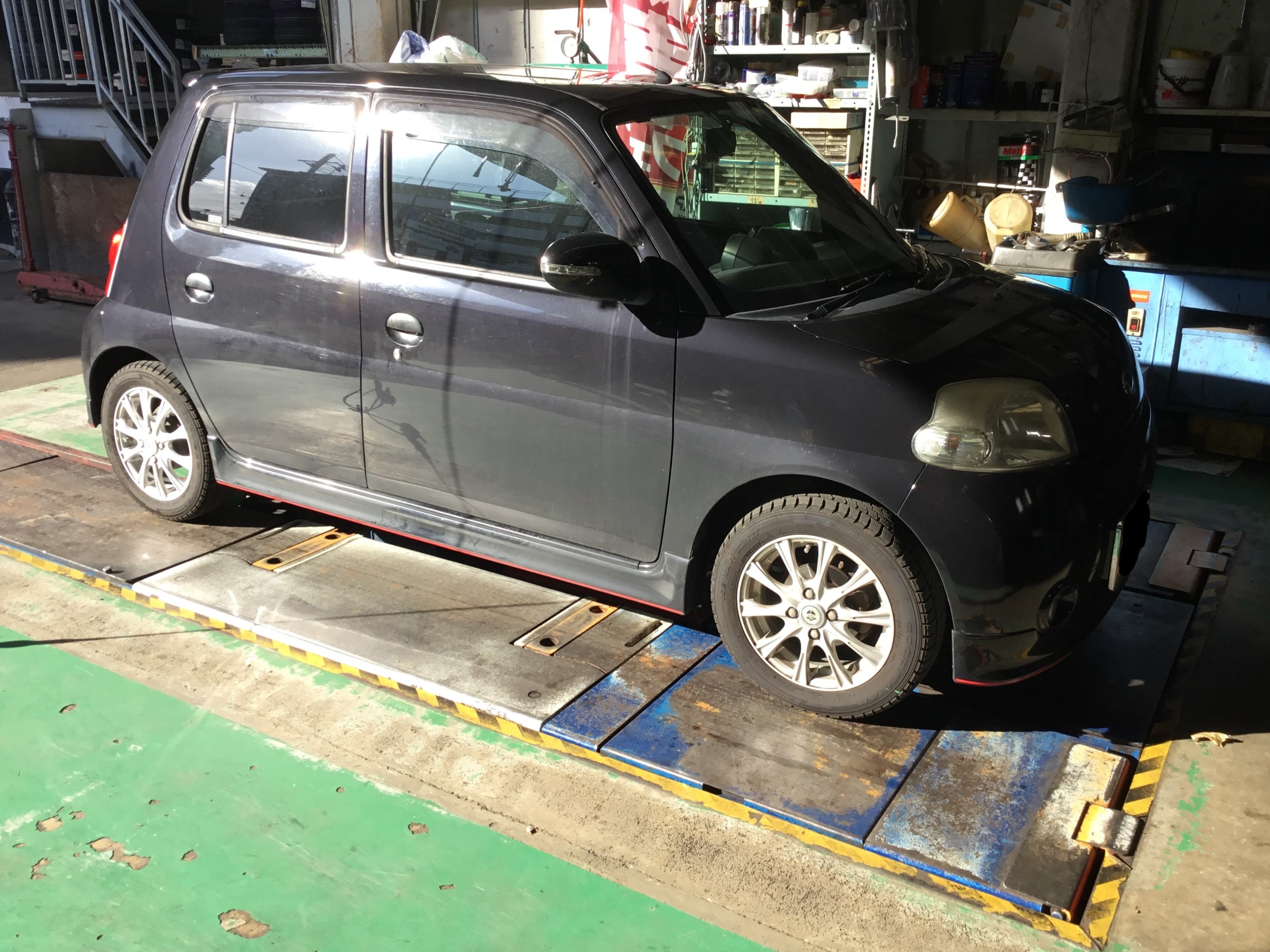 エッセ エンジンマウント交換 ダイハツ エッセ その他パーツ スタッフ日記 コクピット北6 車のカスタマイズにかかわるスタッフより