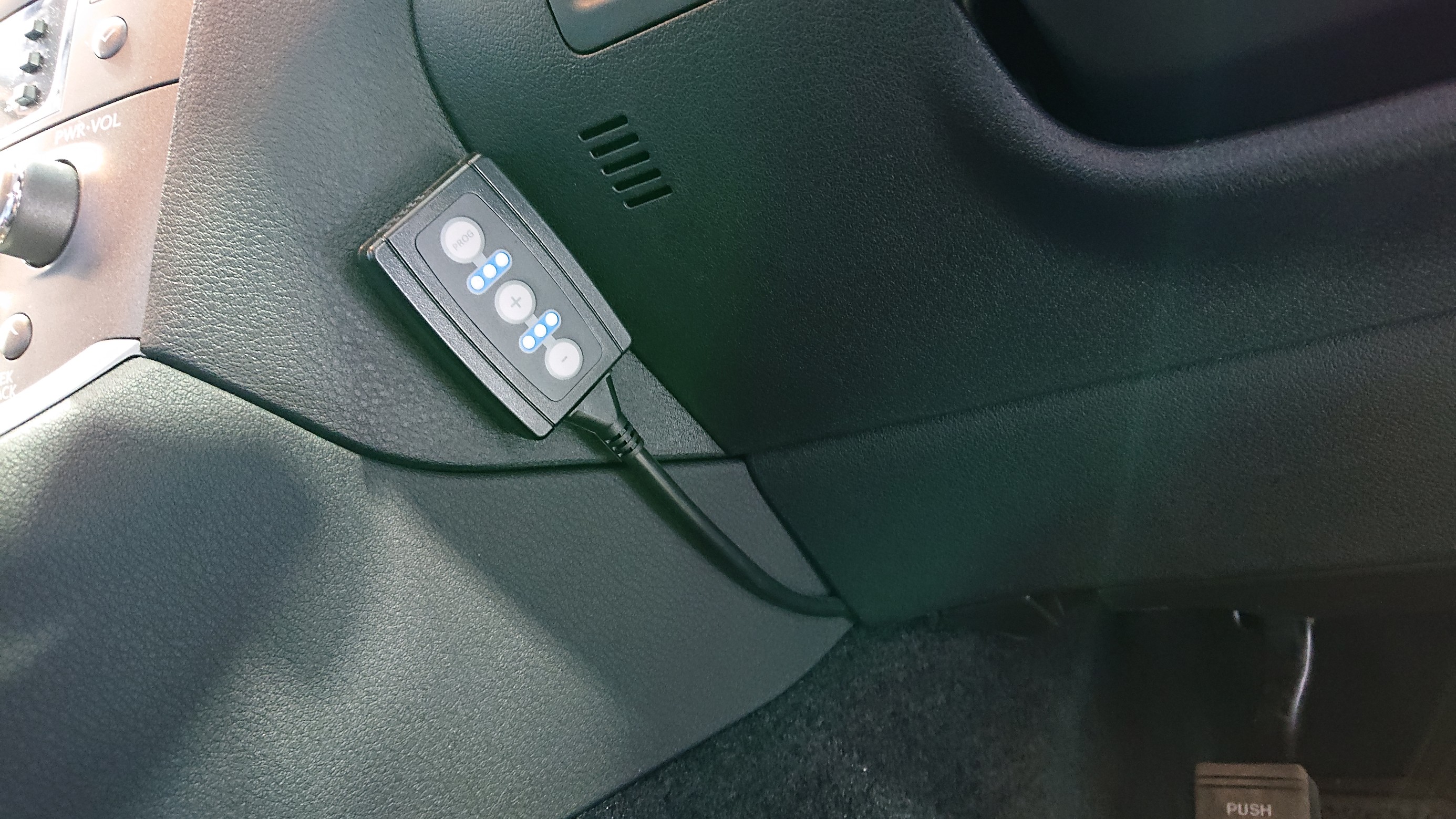 DTE SYSTEMS スロットルコントローラー New PPT 取付 ／ LEXUS