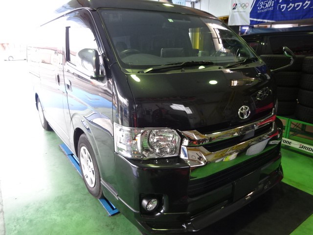 ハイエースにエンジンスターター | トヨタ ハイエース HID・LED