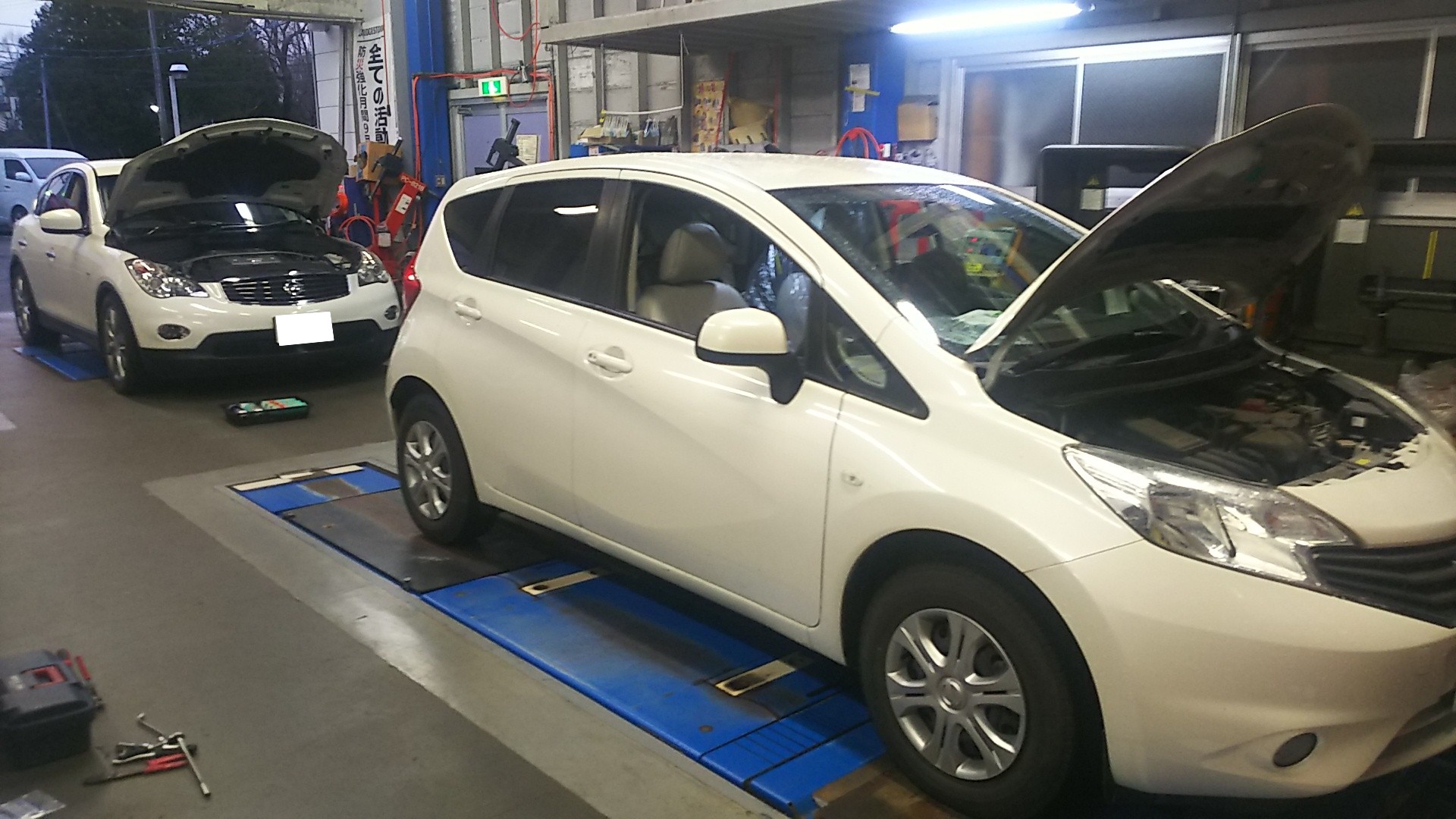Nutec Nc 52e 0w でエンジンオイル交換 日産 ノート メンテナンス オイル バッテリー他 メンテナンス オイル バッテリー他 エンジンオイル交換 スタッフ日記 コクピット モリオカ 車のカスタマイズにかかわるスタッフより