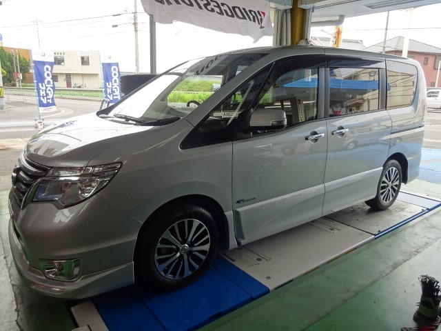 セレナsハイブリッド ドラレコ取付け 日産 セレナ Av カーナビ ドライブレコーダー Etc Av カーナビ ドライブレコーダー Etc ドライブレコーダー取付 スタッフ日記 コクピット さつま岸和田